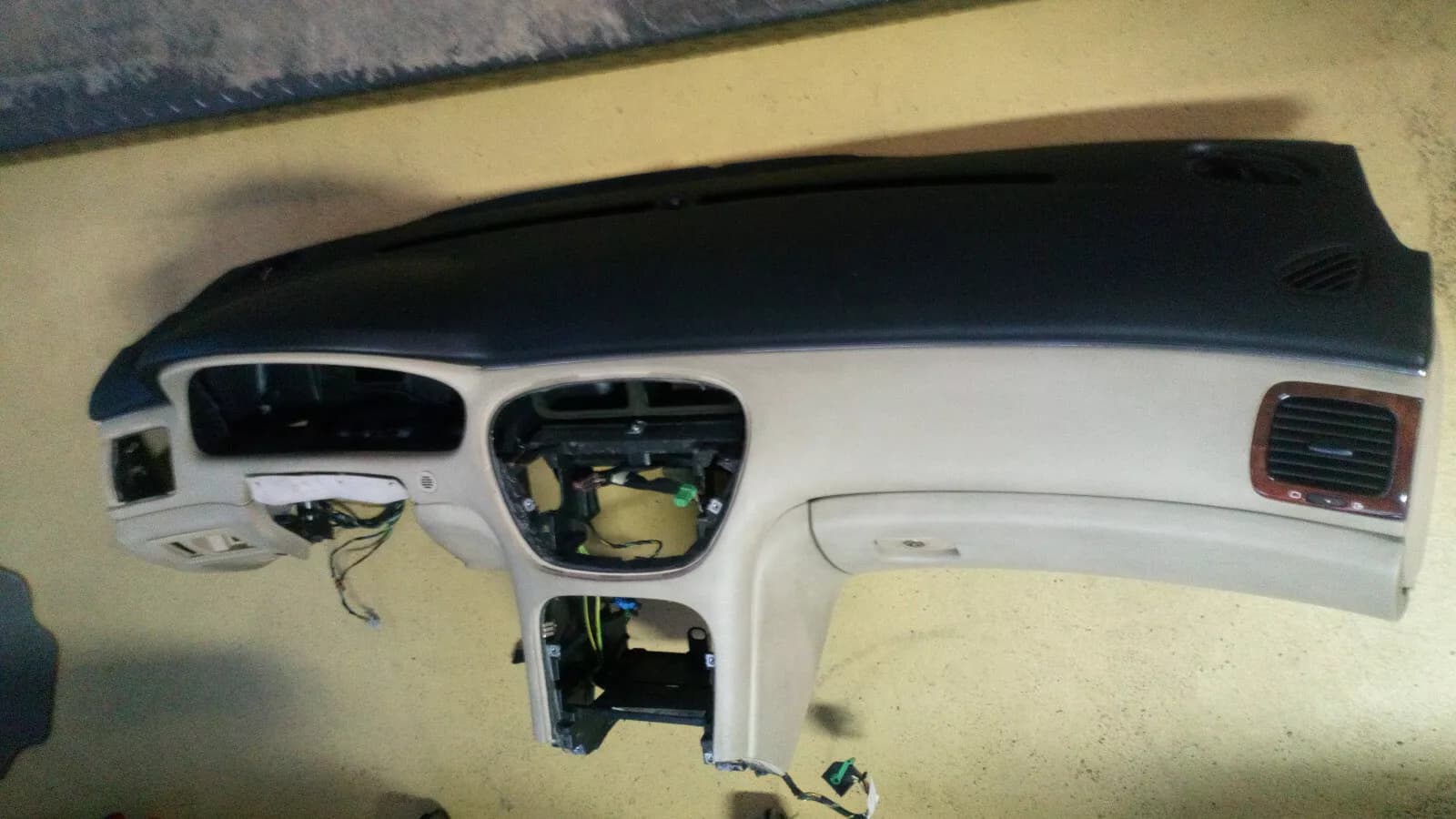 Peugeot 607 dashboard year: 2006