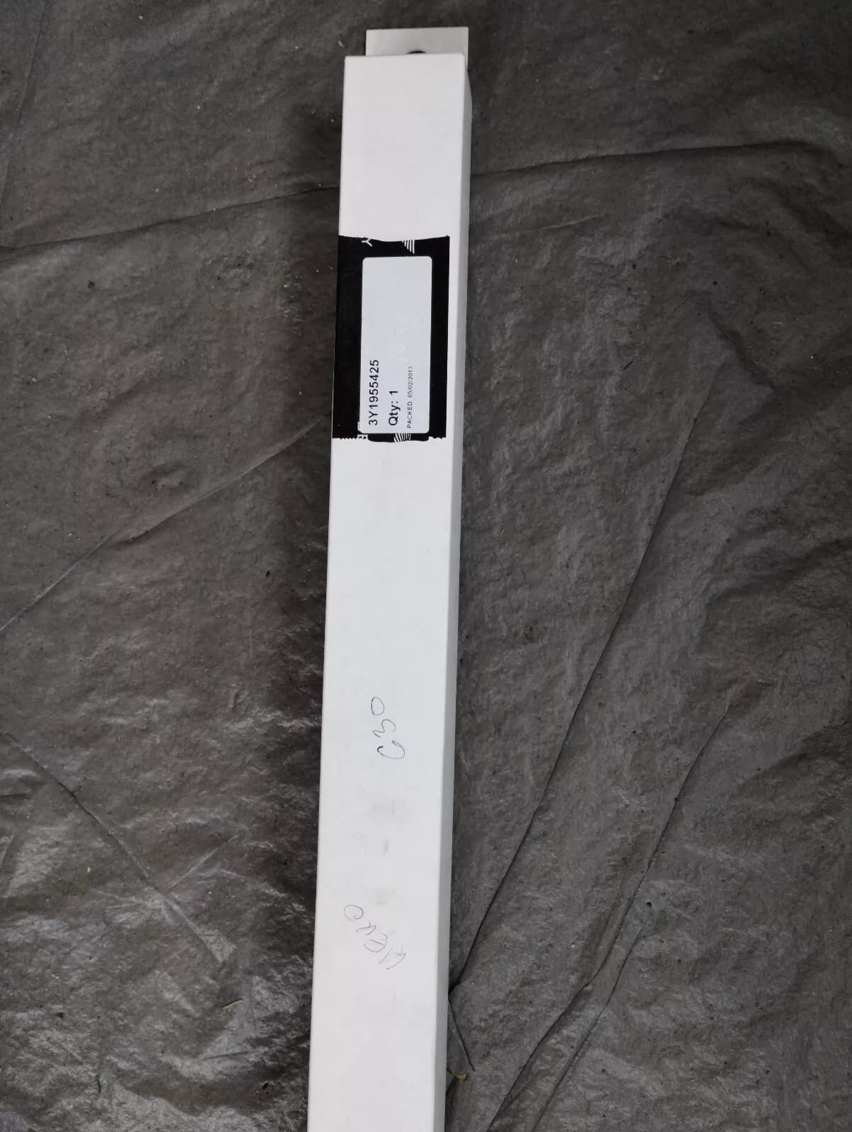 ORIGINAL BENTLEY WIPER BLADE DRIVER 1PCS No: 3Y1955425