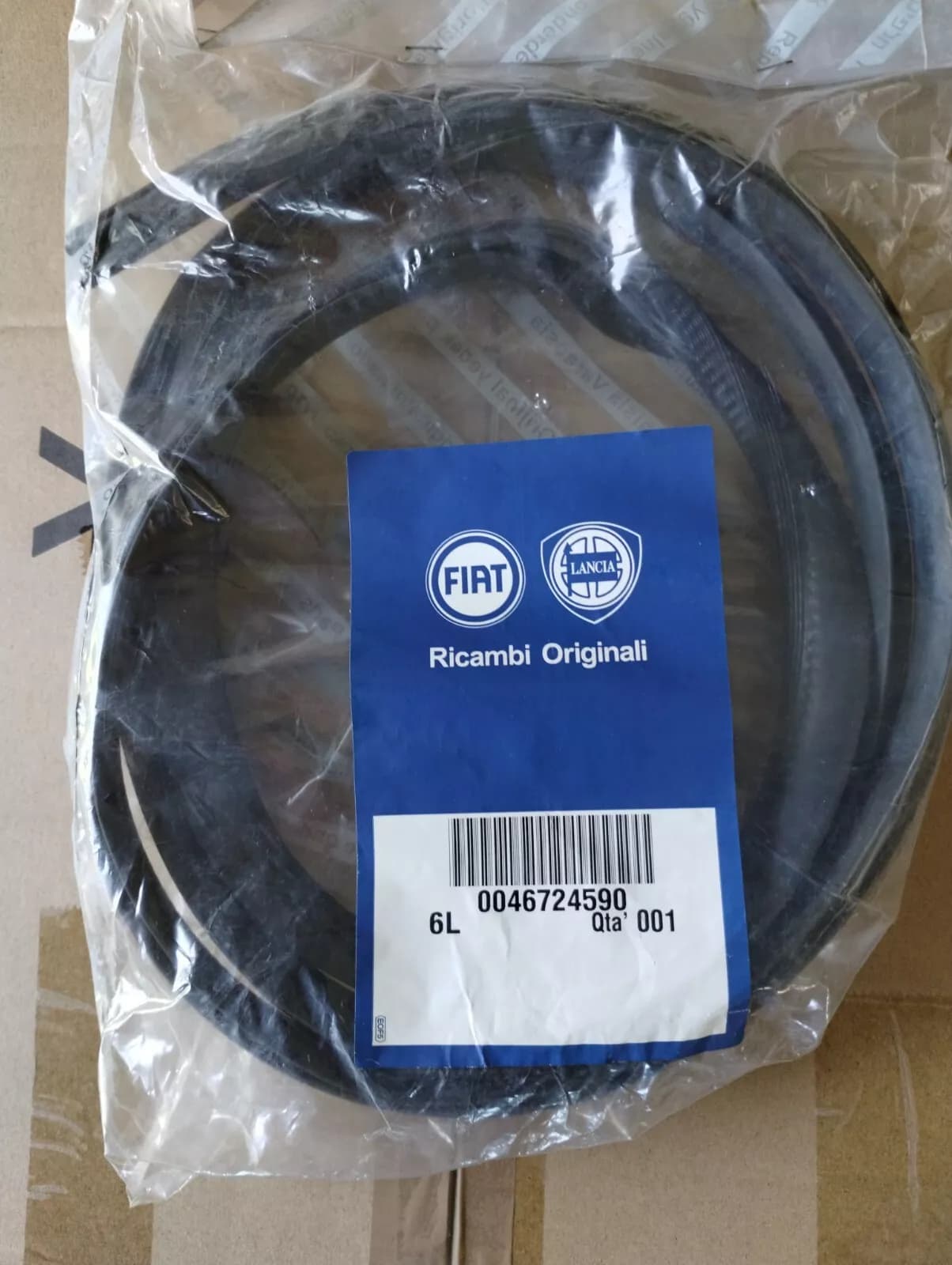 Genuine Fiat Barcehtta Engine hood seal, gasket No: 46724590