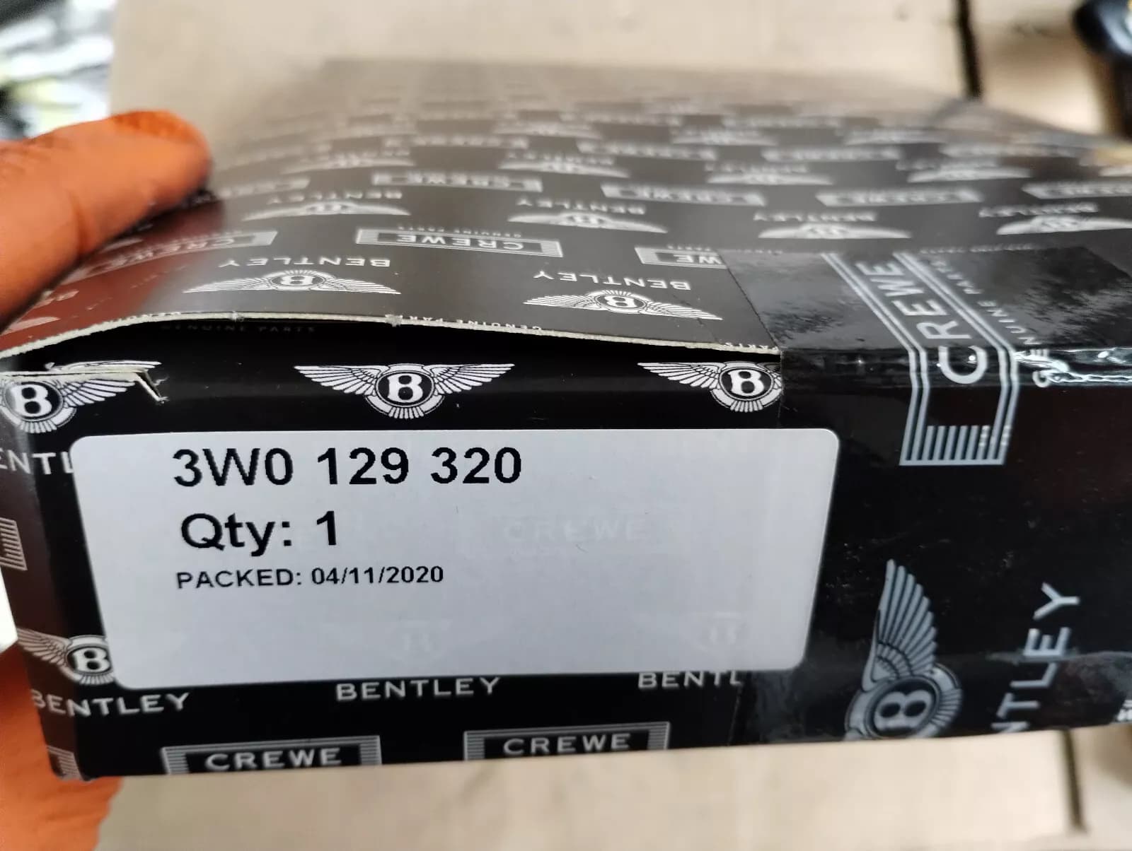 Bentley genuine AIR FILTER ELEMENT RE No:3W0129320