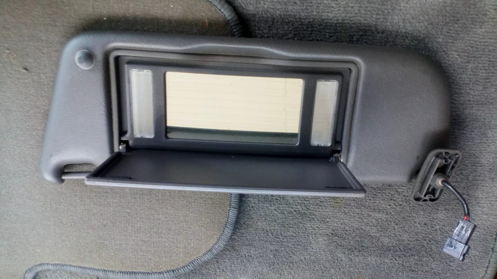 SAAB 9-3 Cabrio sun visor left 4743183 year:1998-03