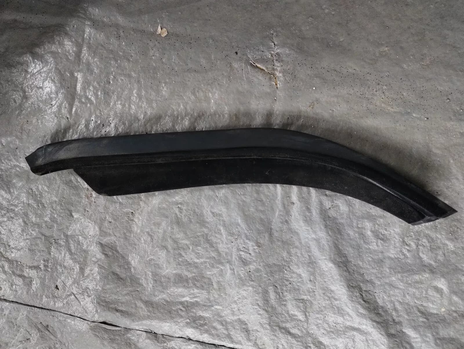 Saab 9-3 Convertible sunvisor seal right rear part no:4850061year:1998-03