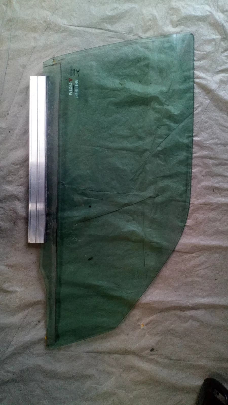 Saab 900 Coupé side window right front Bj: 1997