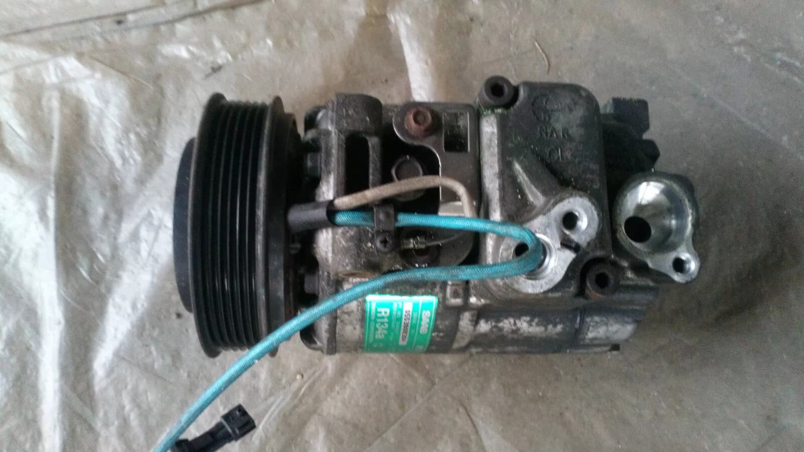 SAAB 9-5 air conditioning compressor part no: 5048368 year: 2005