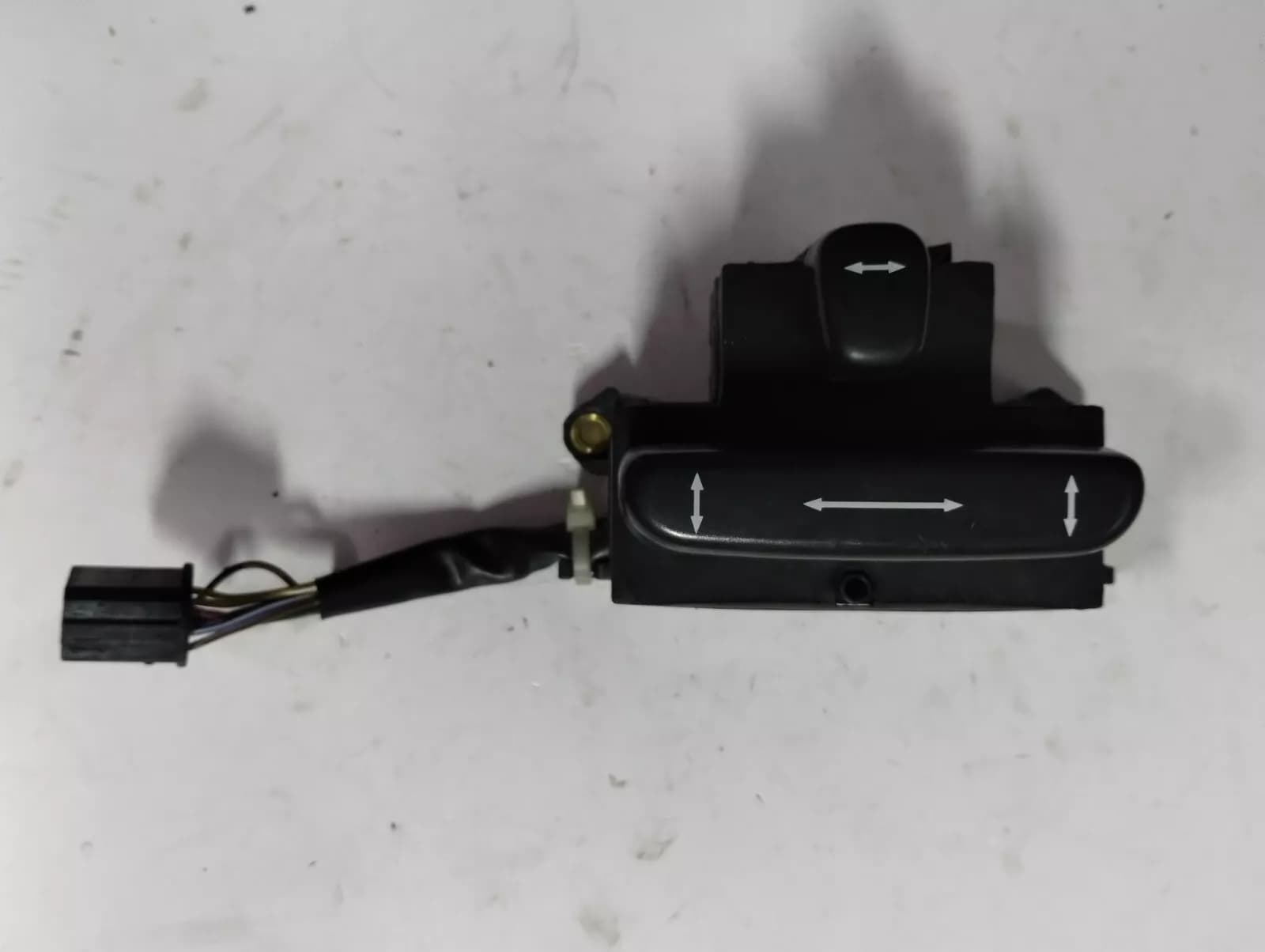 Saab 9000 Power seat switch No: 4653747