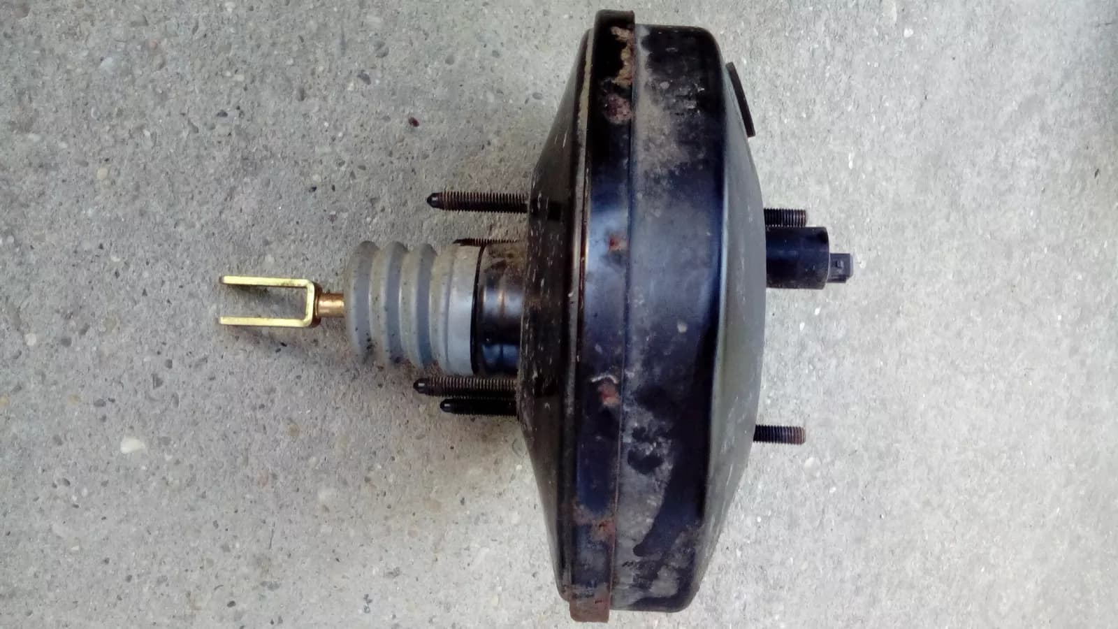 SAAB 9000 brake booster part no: 4543740