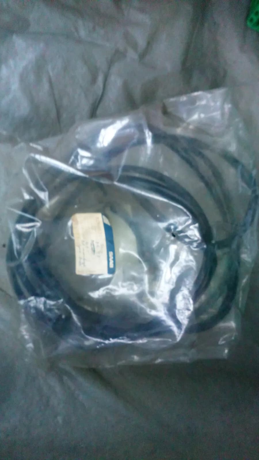 SAAB 9000 Windscreen mounting kit Nr:8284531