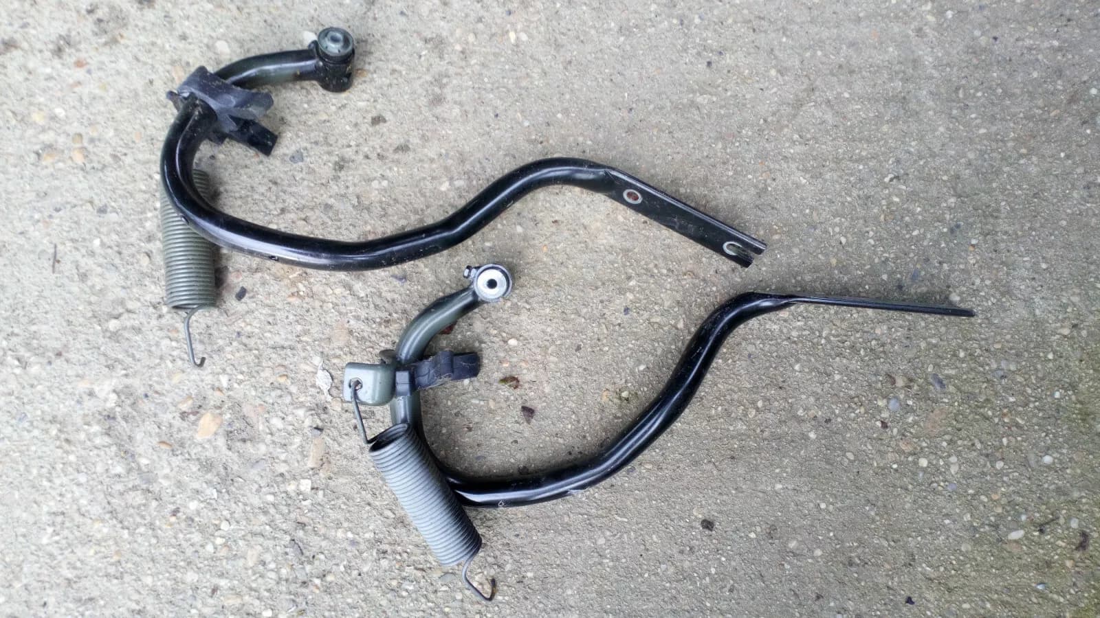 Saab 9-3 trunk hinges 2pcs part no:12778243, 12769698 year:2003-11