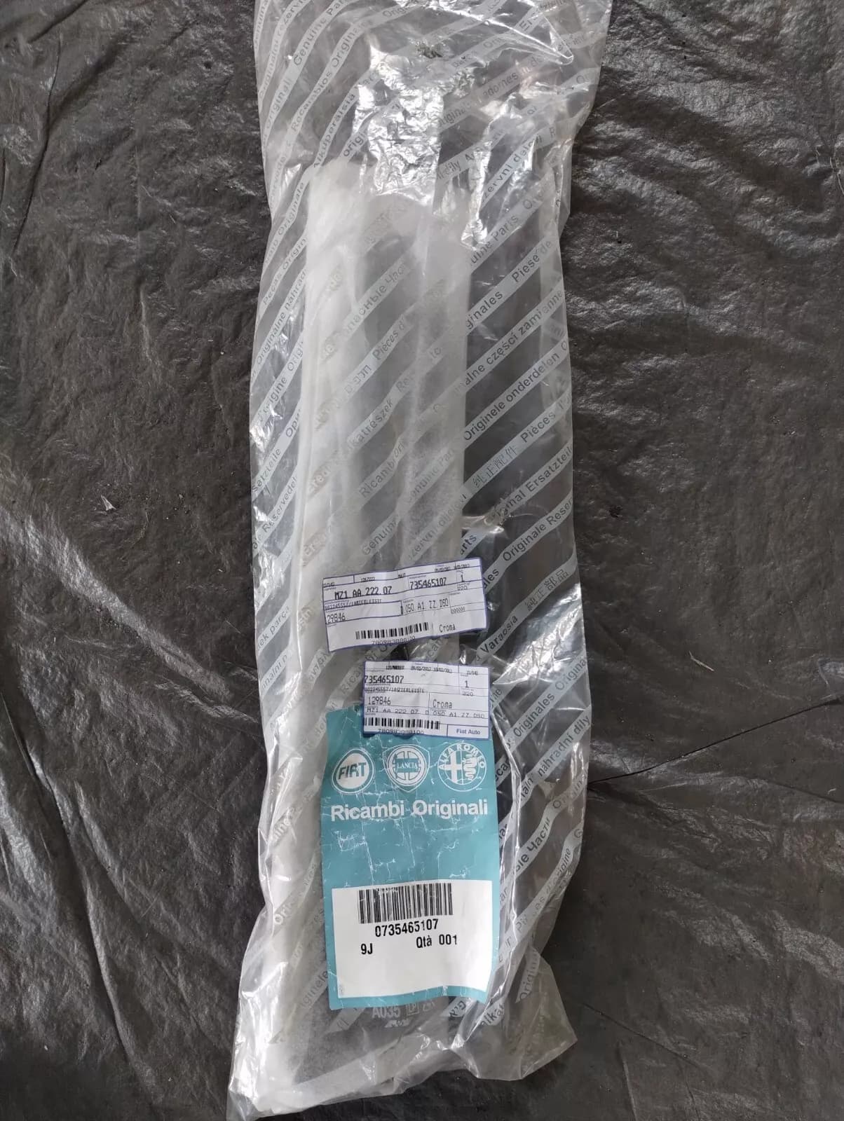 Genuine Fiat ( Croma 2005-10 ) MOULDING No: 735465107