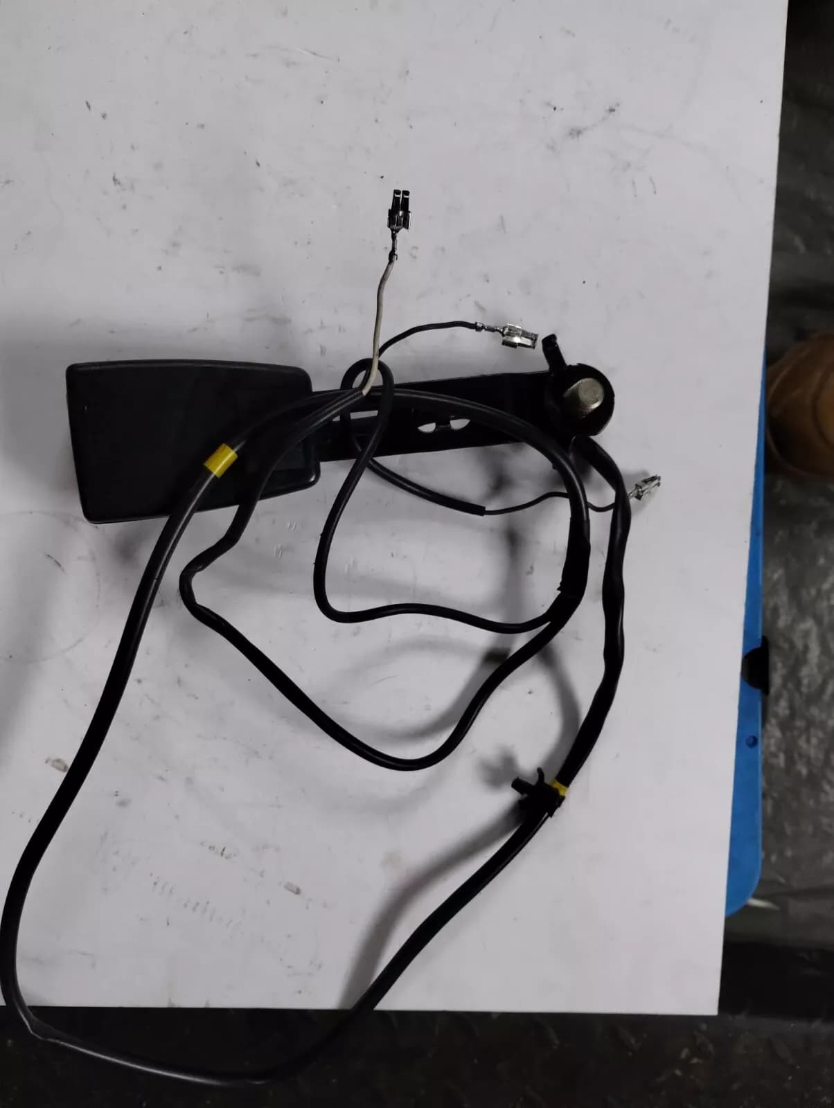 SAAB 9000 Seat belt buckle No: 4032454