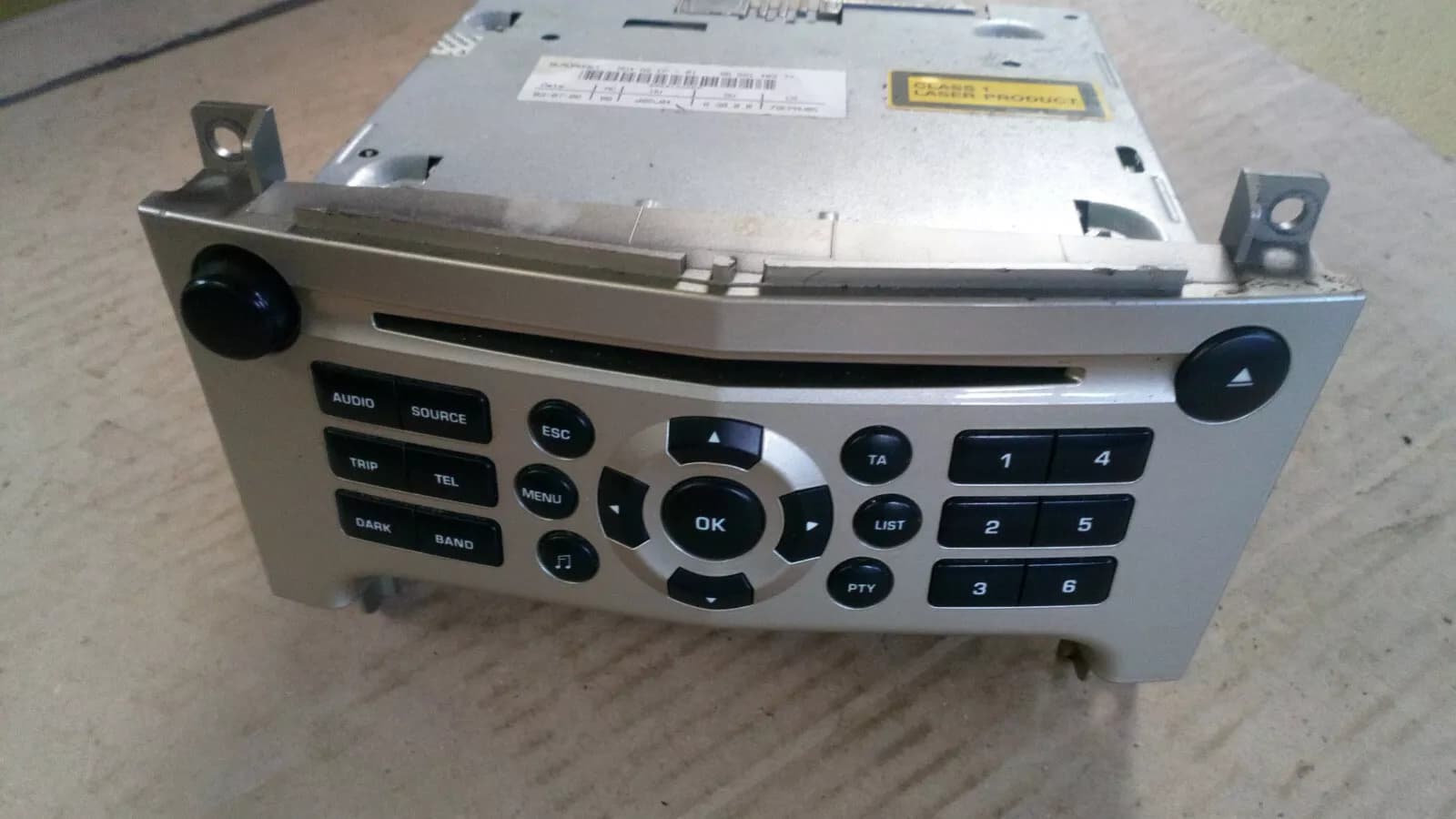 Peugeot 607 original radio part no :9659140377 year: 2007