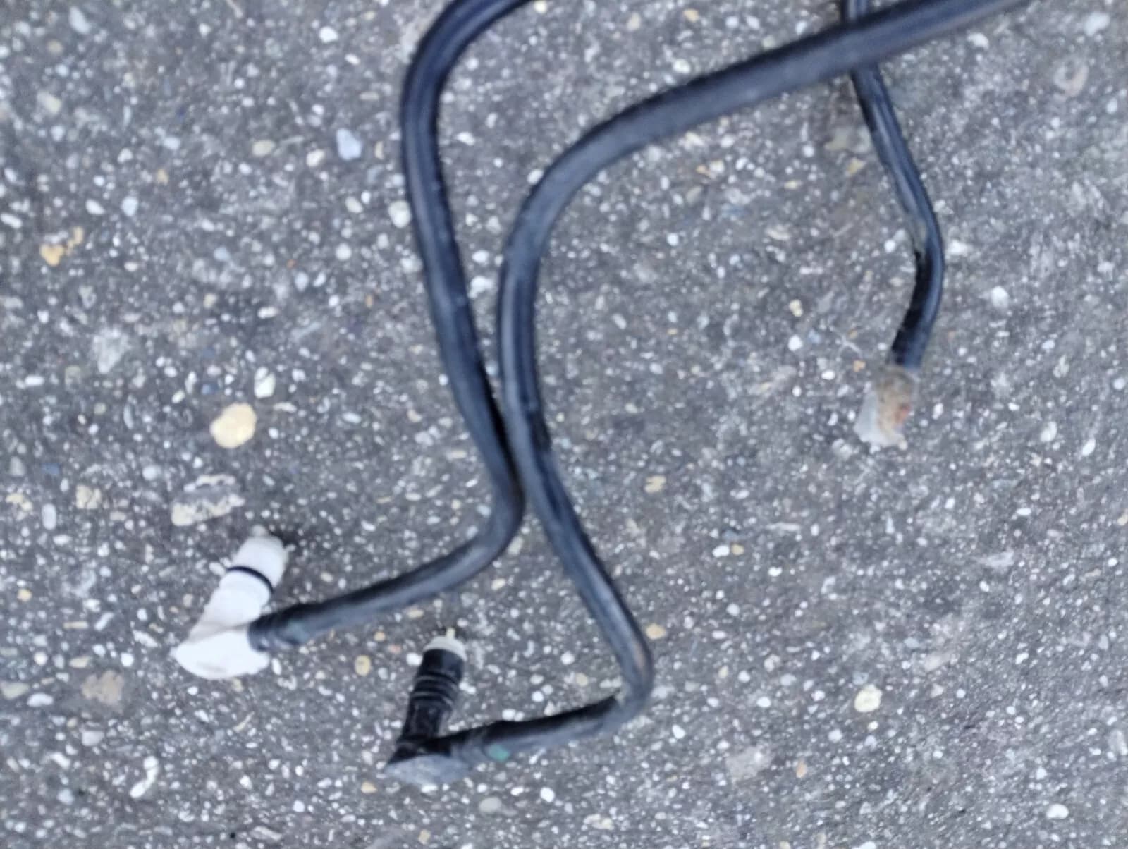 Saab 9-3 B204 ( year 2000) Fuel hose