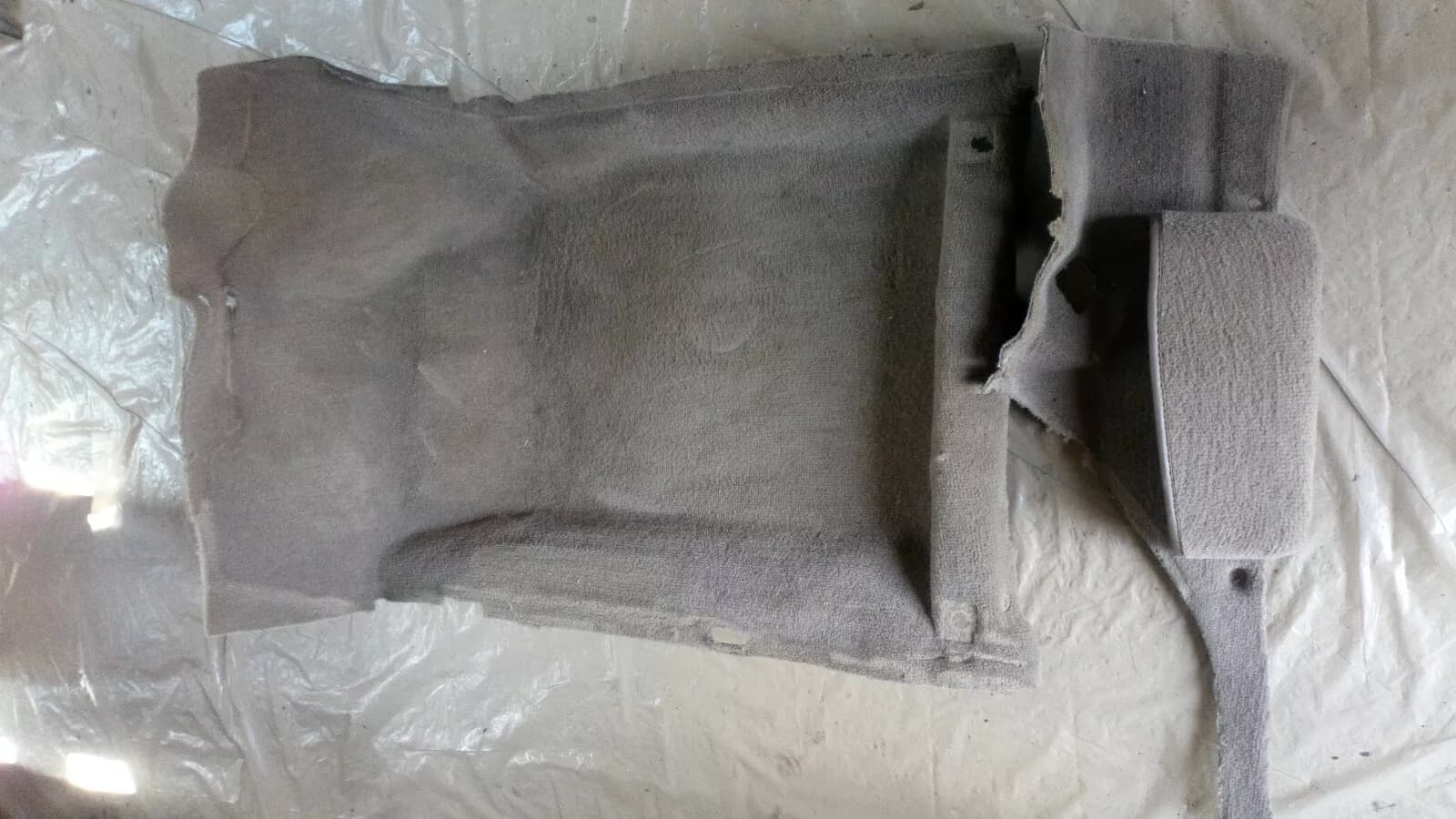 SAAB 9000 floor mats with side box carpet, beige Year: 1996