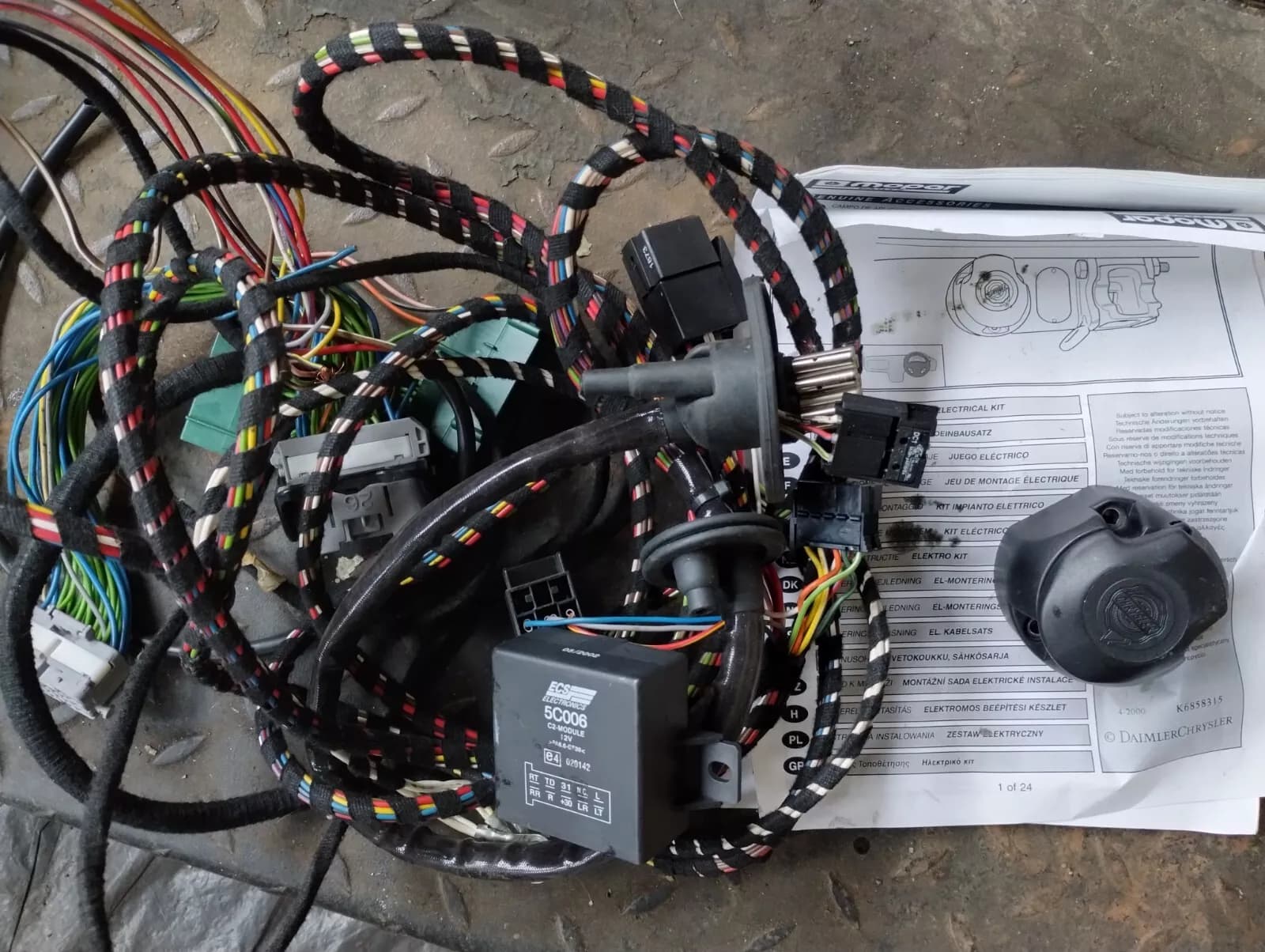 Genuine Chrysler, electrical kit 1 pcs no: 82206160