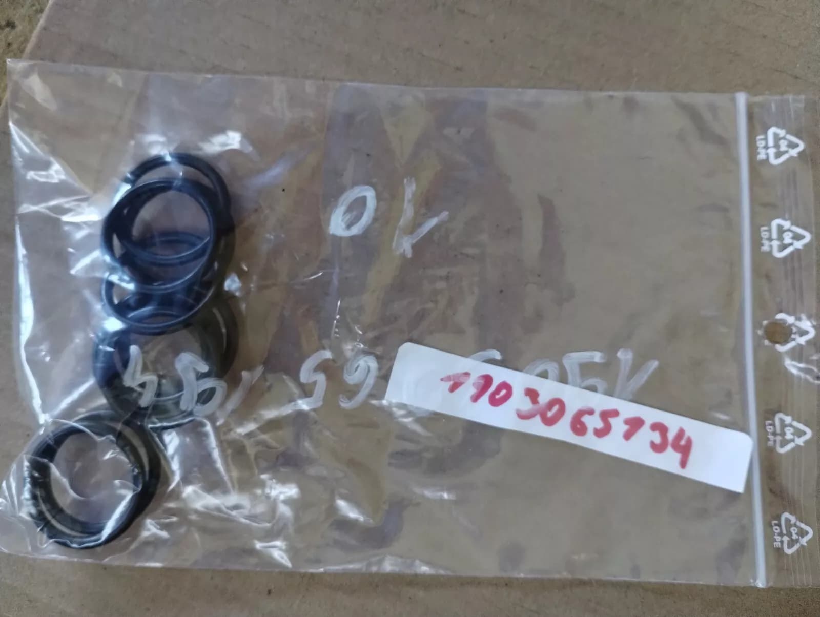 Genuine Fiat, Alfa Romeo, seal 10 pcs No: 1903065134