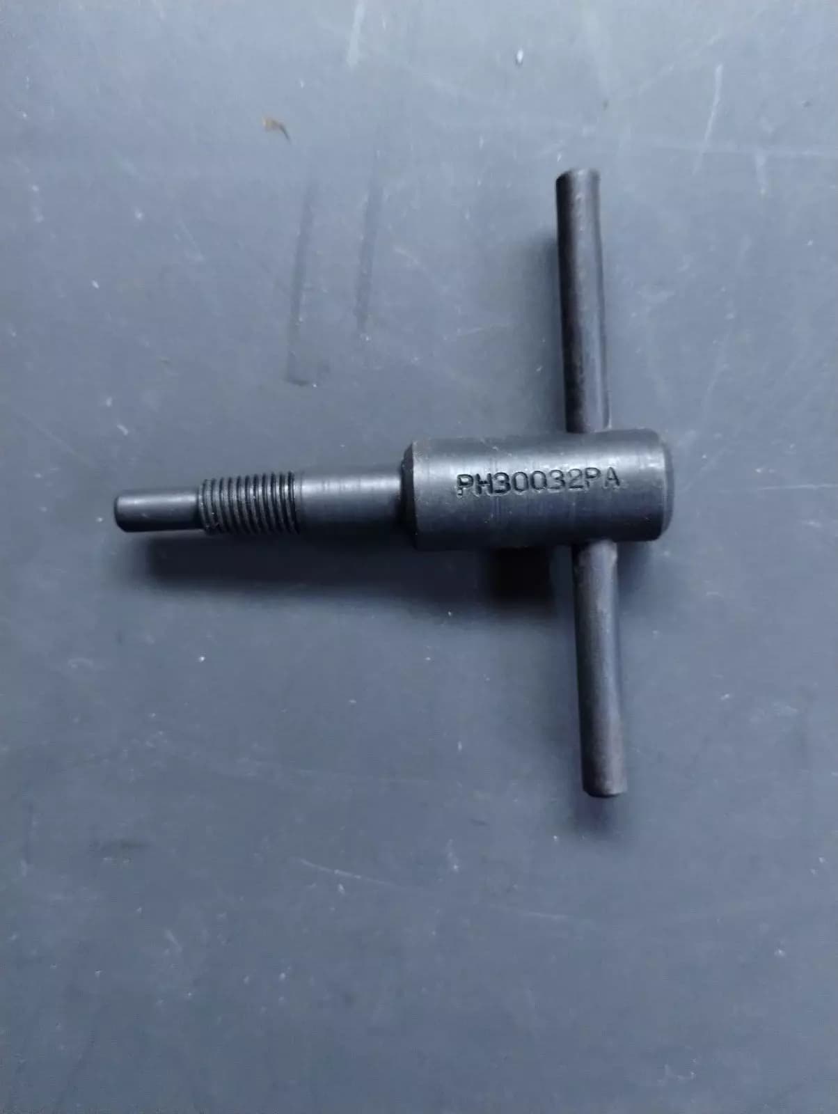 NEW BENTLEY genuine TOOL CNTRLSNG PIN STRG RK No : PH30032PA