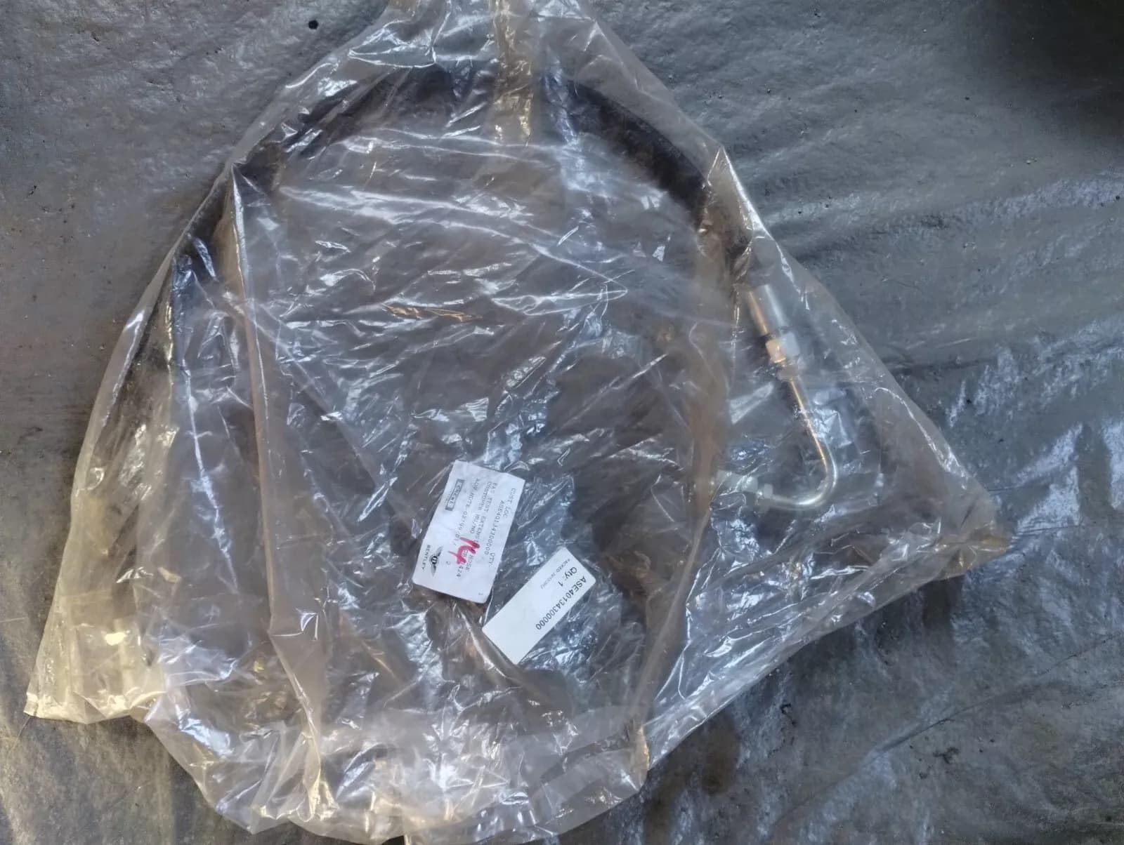 NEW BENTLEY genuine ADPTER, EXTENSION HOSE No: ASE40134300000