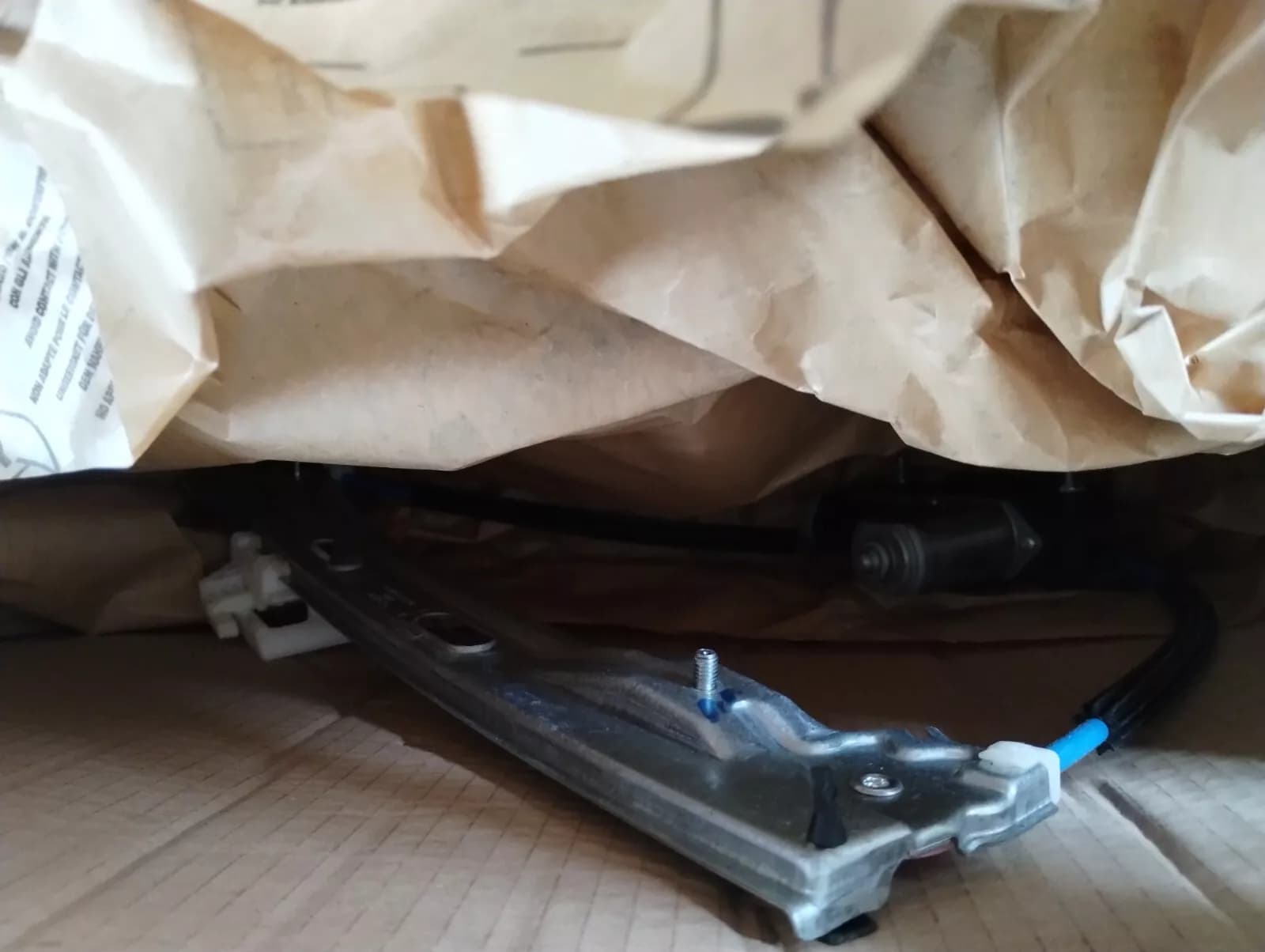 Genuine Fiat WINDOW REGULATOR No : 51957505