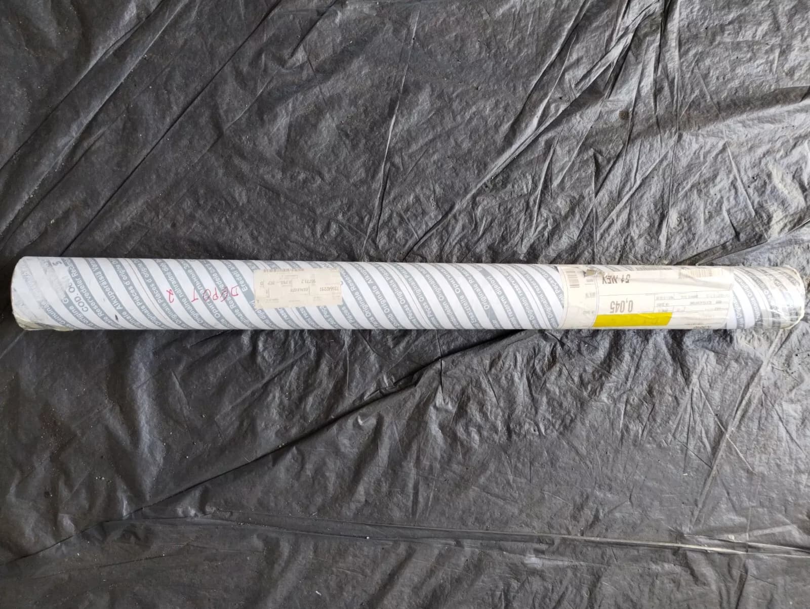 Genuine Fiat 500 front bumper molding No: 735642297