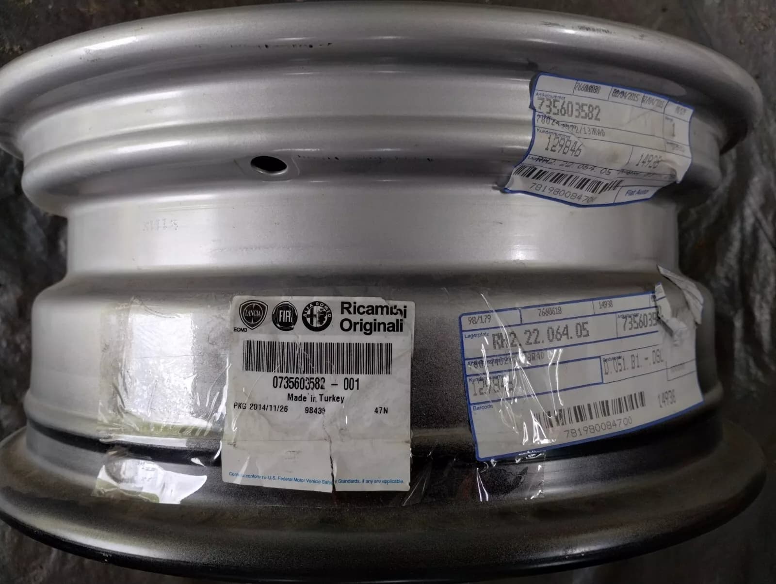 Genuine Fiat 'wheel, steel rim 5 1/2 J X 14 Nr: 735603582