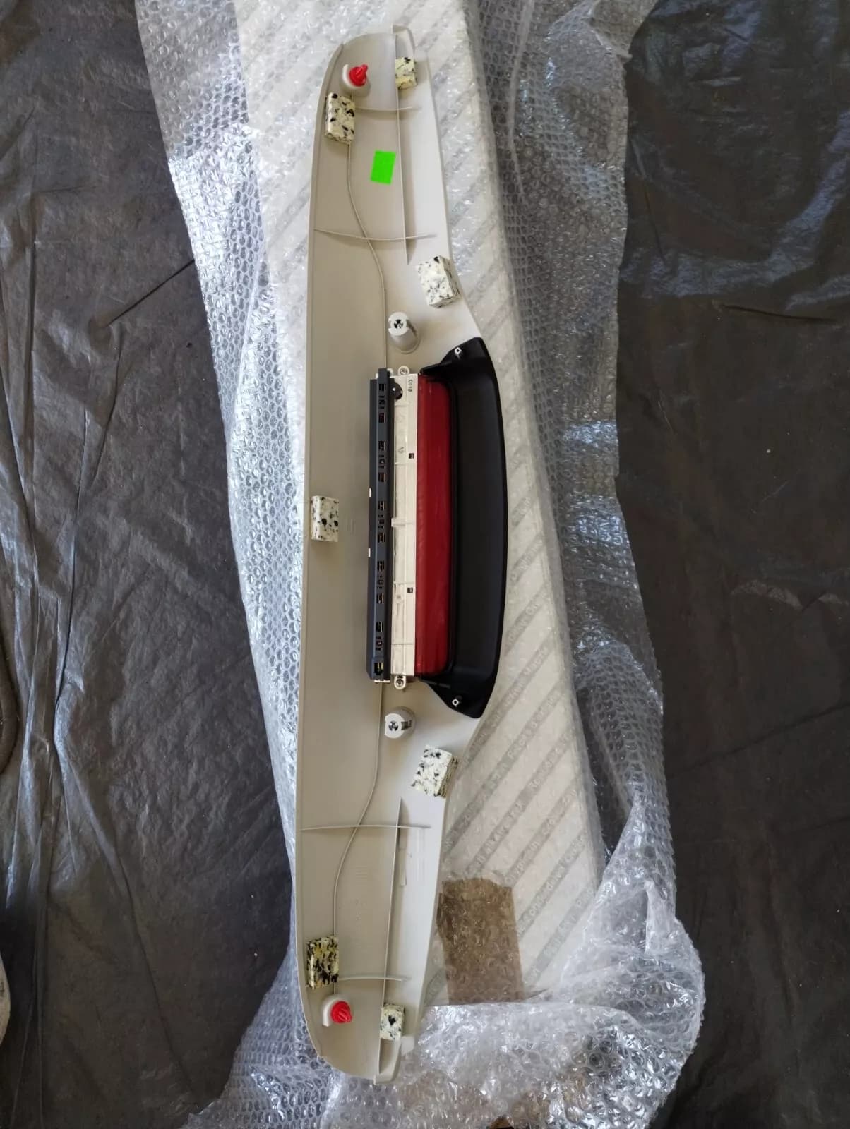 Genuine Fiat 500 third brake light No: 735488690, 735453535