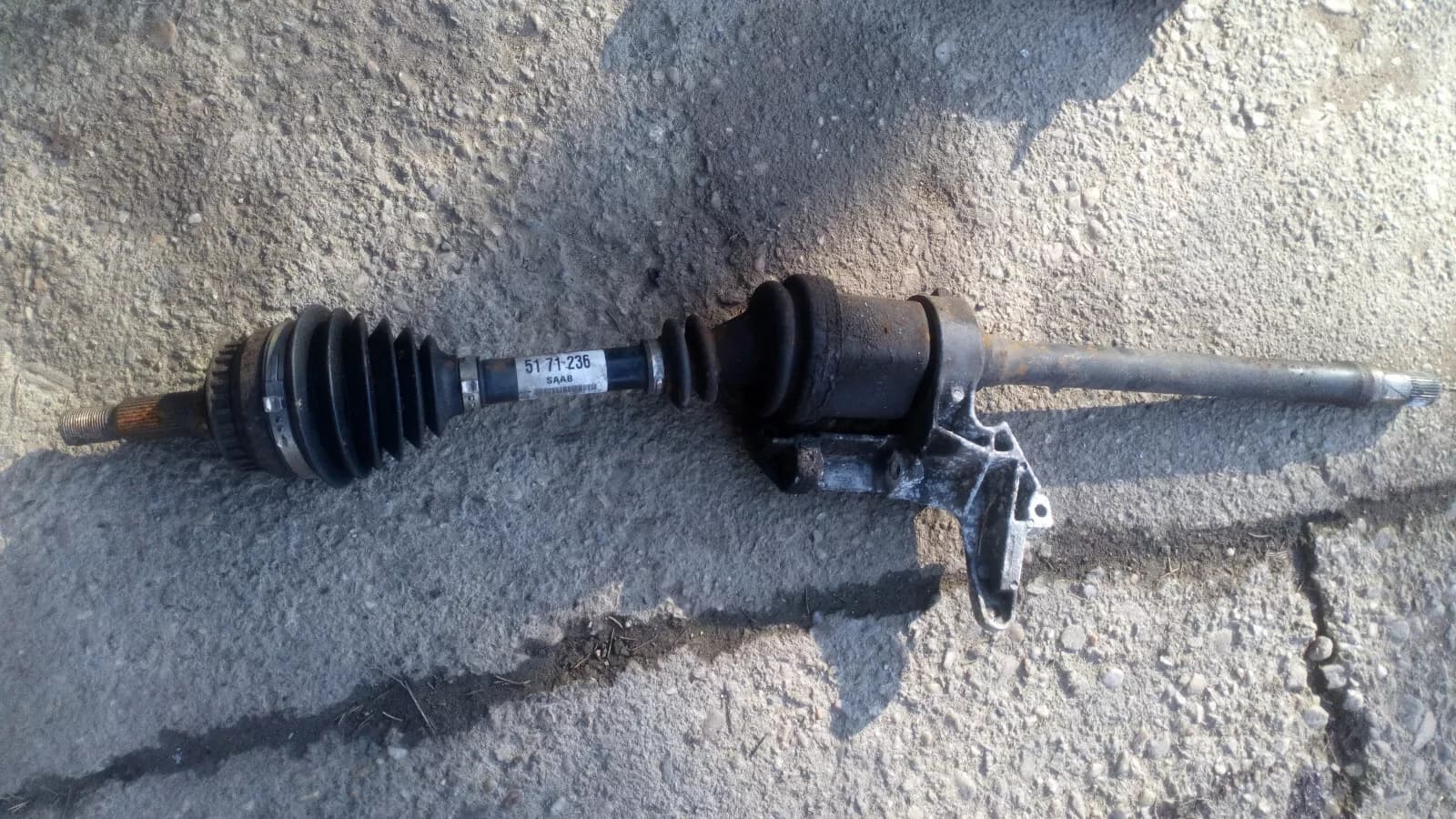 Saab 9-3 (1998-) Drive shaft right, Nr:5171236