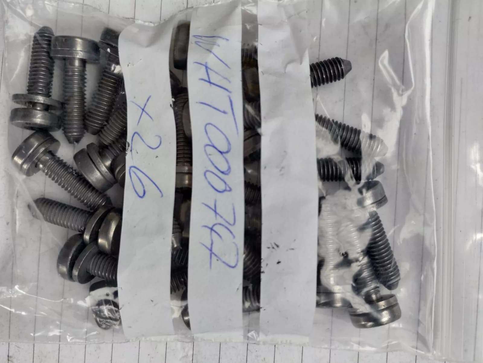 ORIGINAL BENTLEY SOCKET HEAD BOLT WITH HEX 26 PCS NR: WHT000747