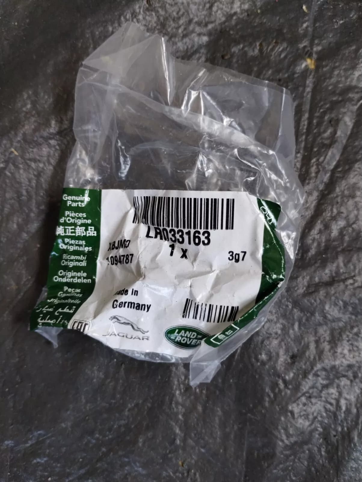 Genuine Jaguar, Land Rover, bolt 11 Pcs No: LR033163