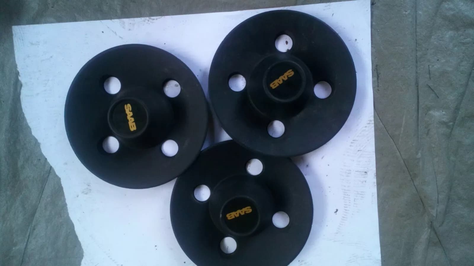 Saab Center Cup, wheel cover middle no: 105117204 3 pcs