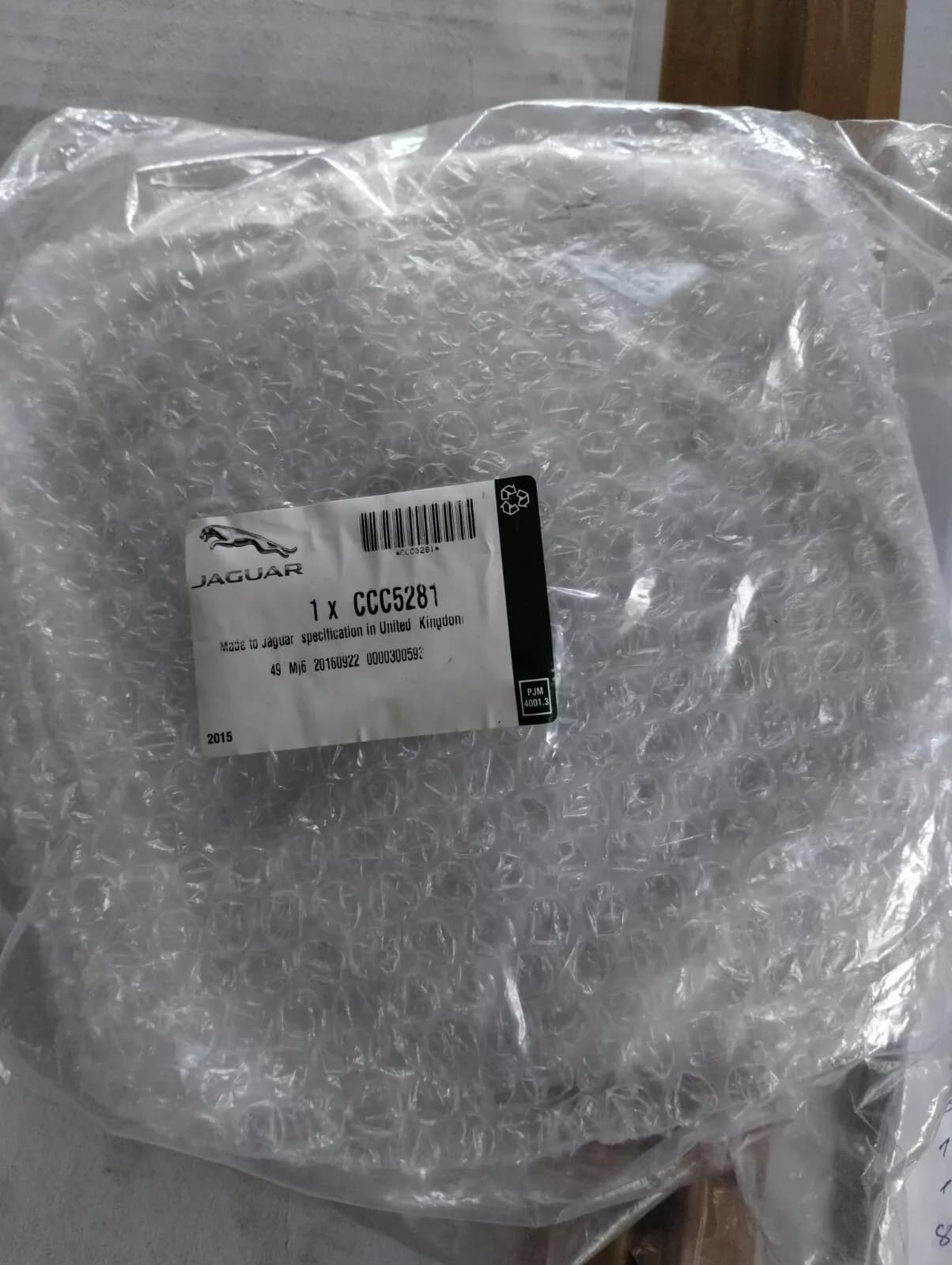 Jaguar, LAND ROVER, genuine Hub cup No: CCC5281