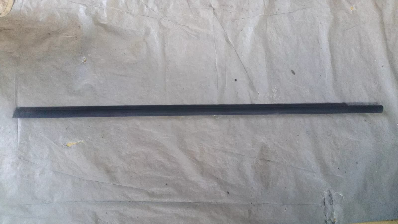 Saab 900, 9-3 Coupe Window scraper, Side window front left Nr:4325593