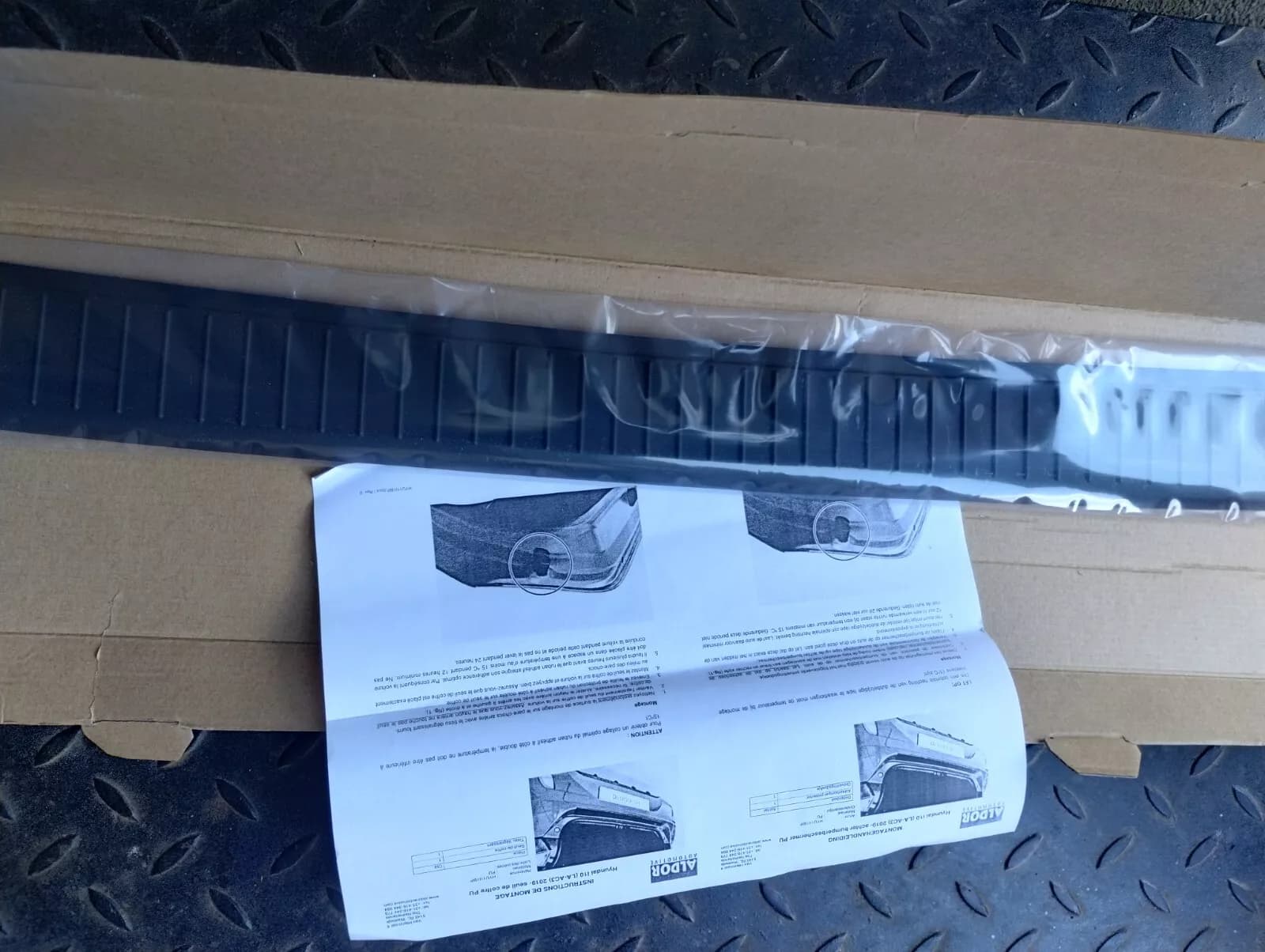 HYUNDA Original Loading protection edge No : 9999Z057138