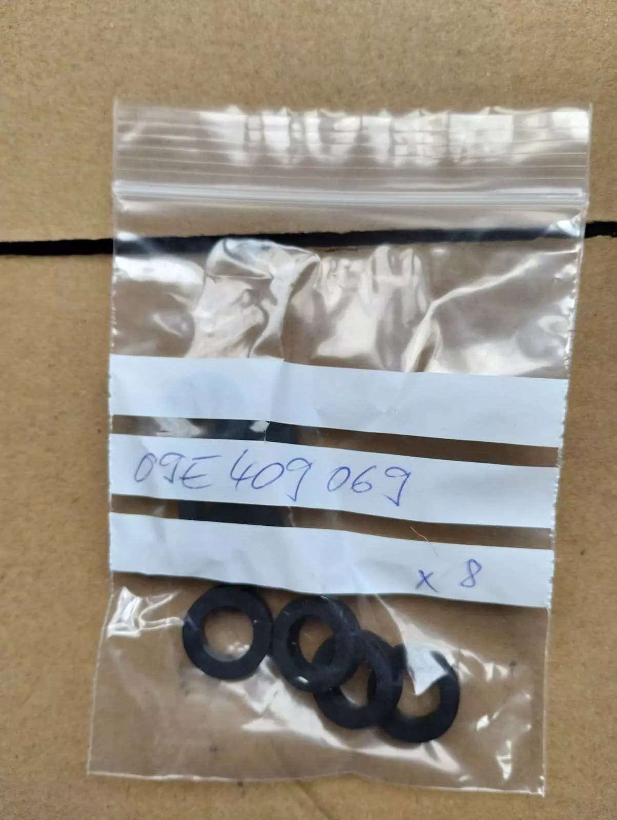 ORIGINAL BENTLEY O RING 8 PCS No: 09E409069