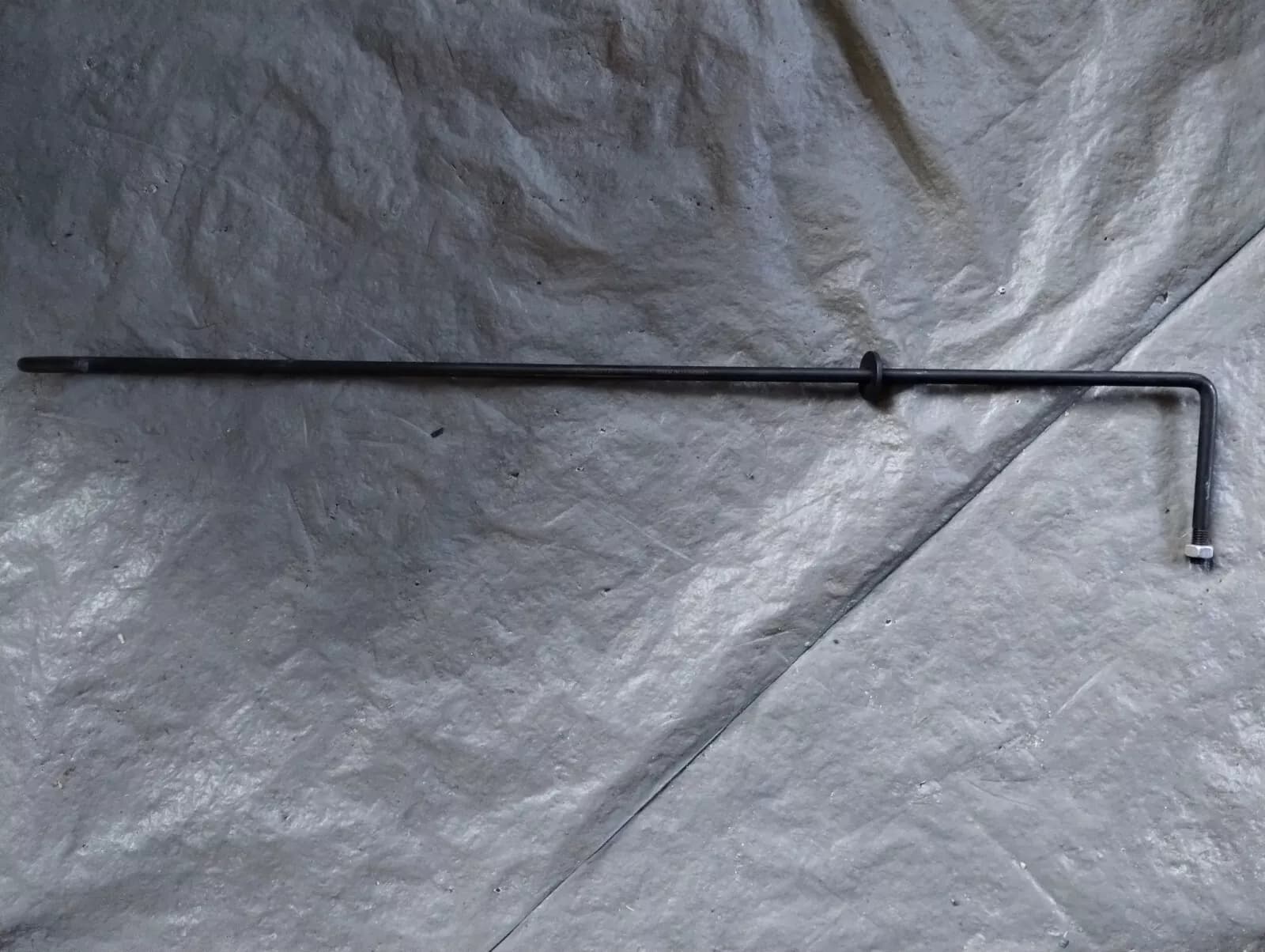 NEW BENTLEY genuine TOOL TIE BAR REAR HUBSs No : PD30321PA