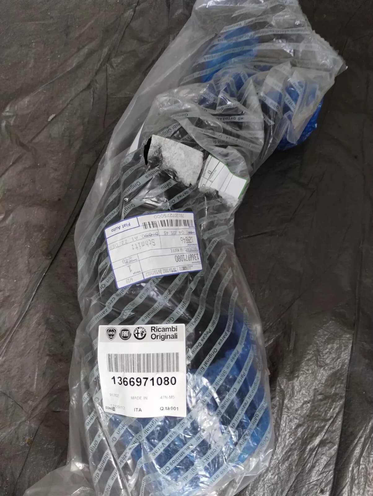 Genuine Fiat tube No : 1366971080