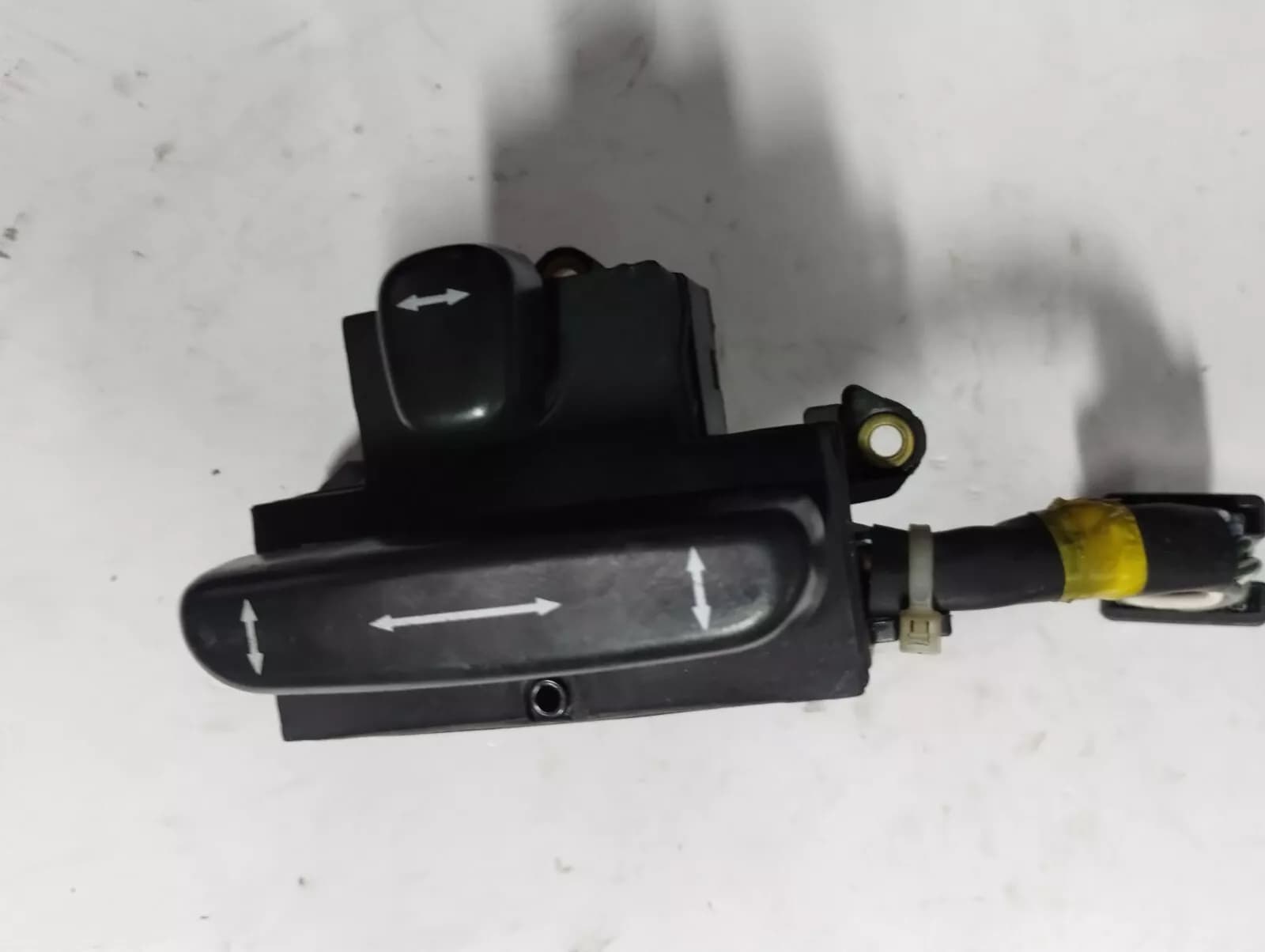 Saab 9000 Power seat switch No: 4495396