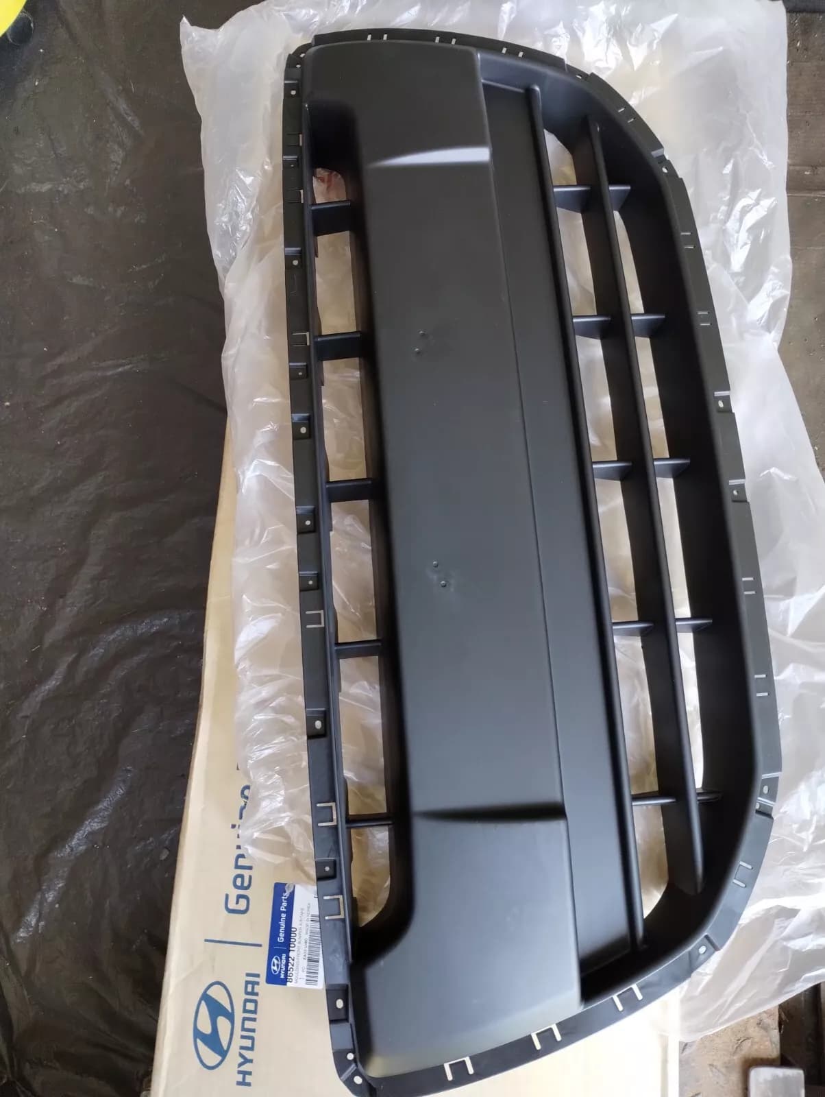 HYUNDAI Genuine Molding Front Bumper No : 8652210000