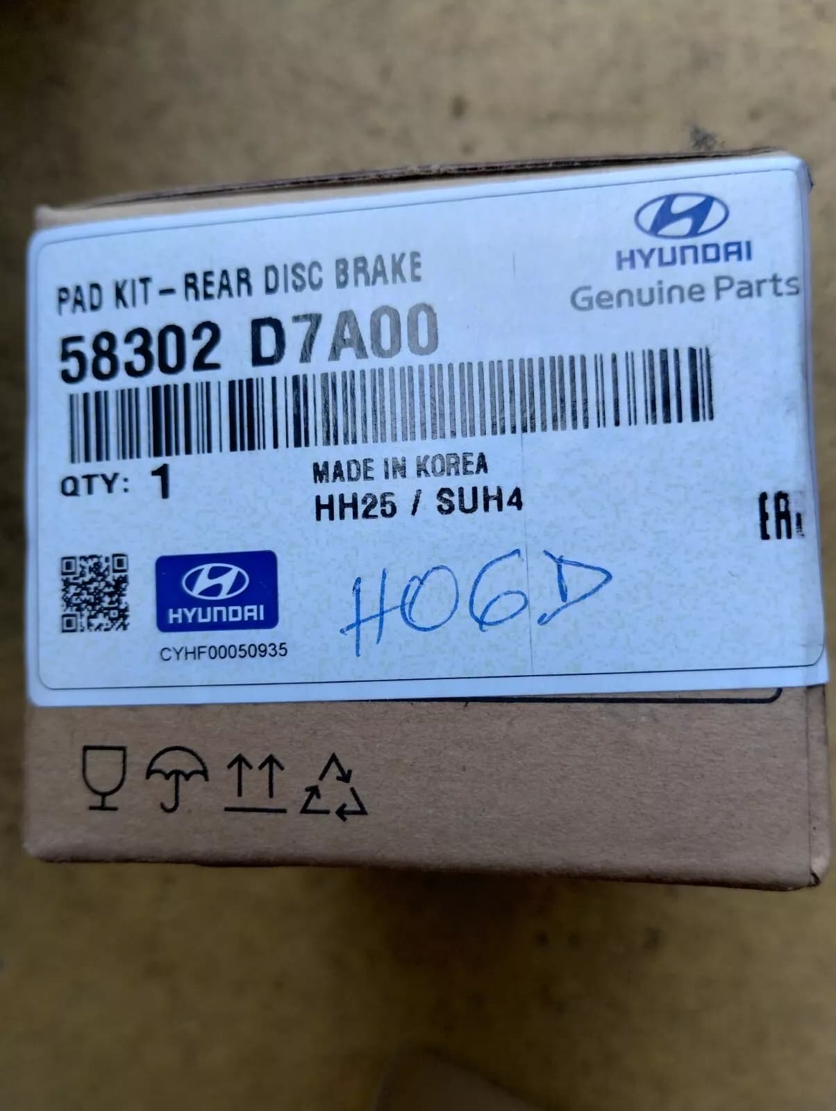 HYUNDAI Genuine PAD KIT-REAR DISC BRAKE No: 58302D7A00
