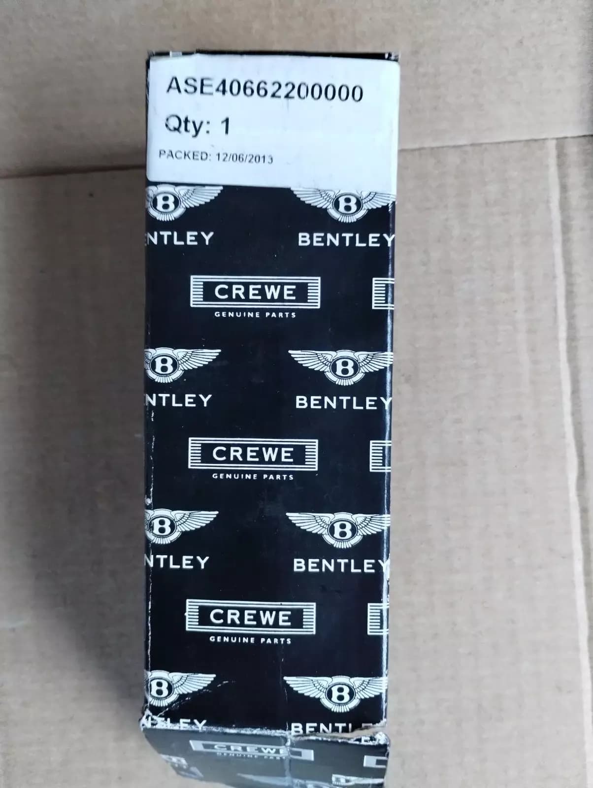 NEW BENTLEY genuine ADAPTER V A G 1925/3 no: ASE40662200000