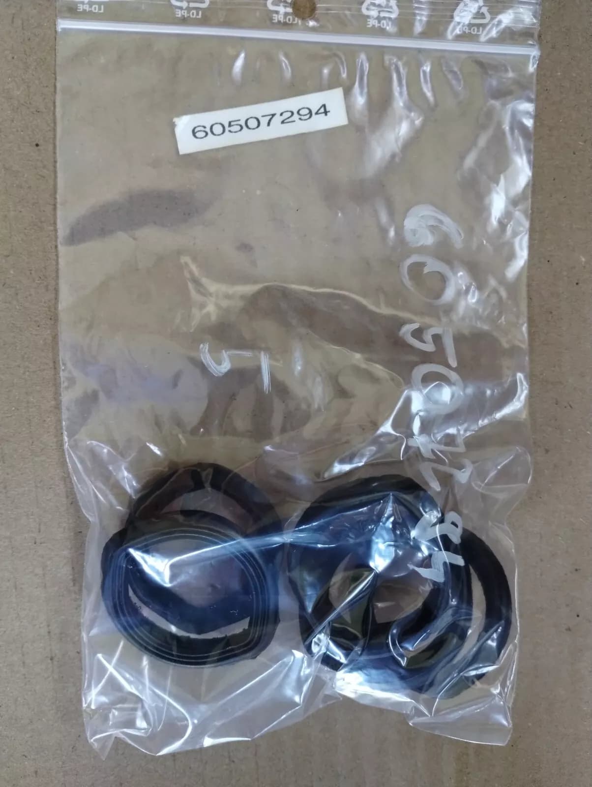 Genuine Fiat, Lancia, Alfa Romeo, valvecover seal 4 pcs Nr: 60507294