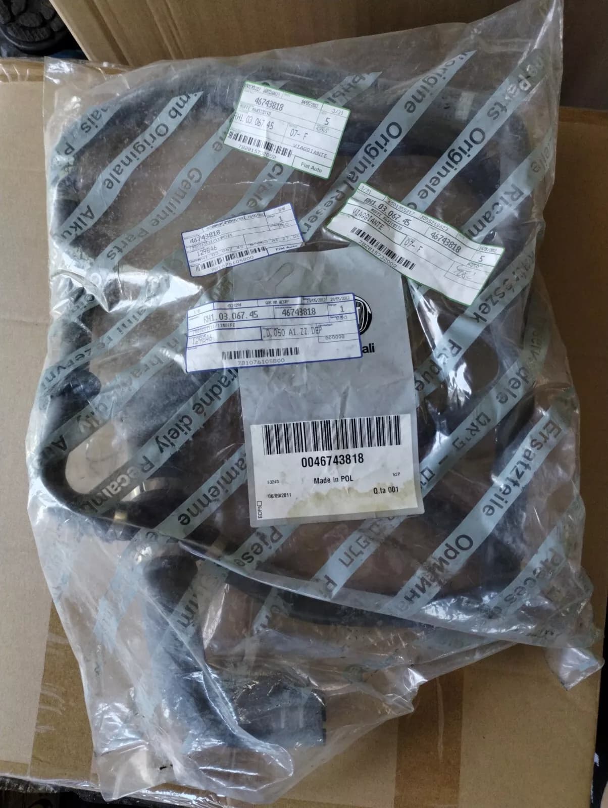 Genuine Fiat, TUBES FOR WATER RADIATOR Nr: 46743818