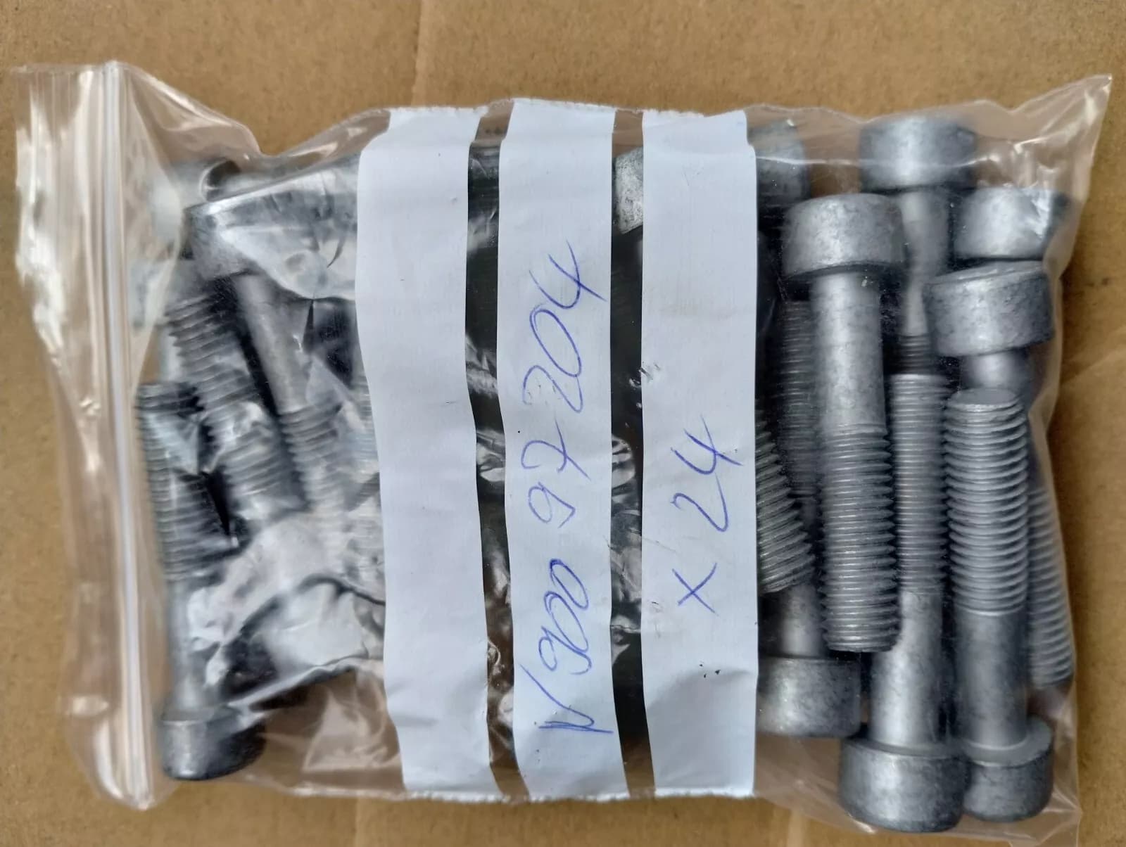 NEW ORIGINAL VW GROUP PARTS, SOCKET HEAD BOLT WITH INN 24 PCS No: N90097204