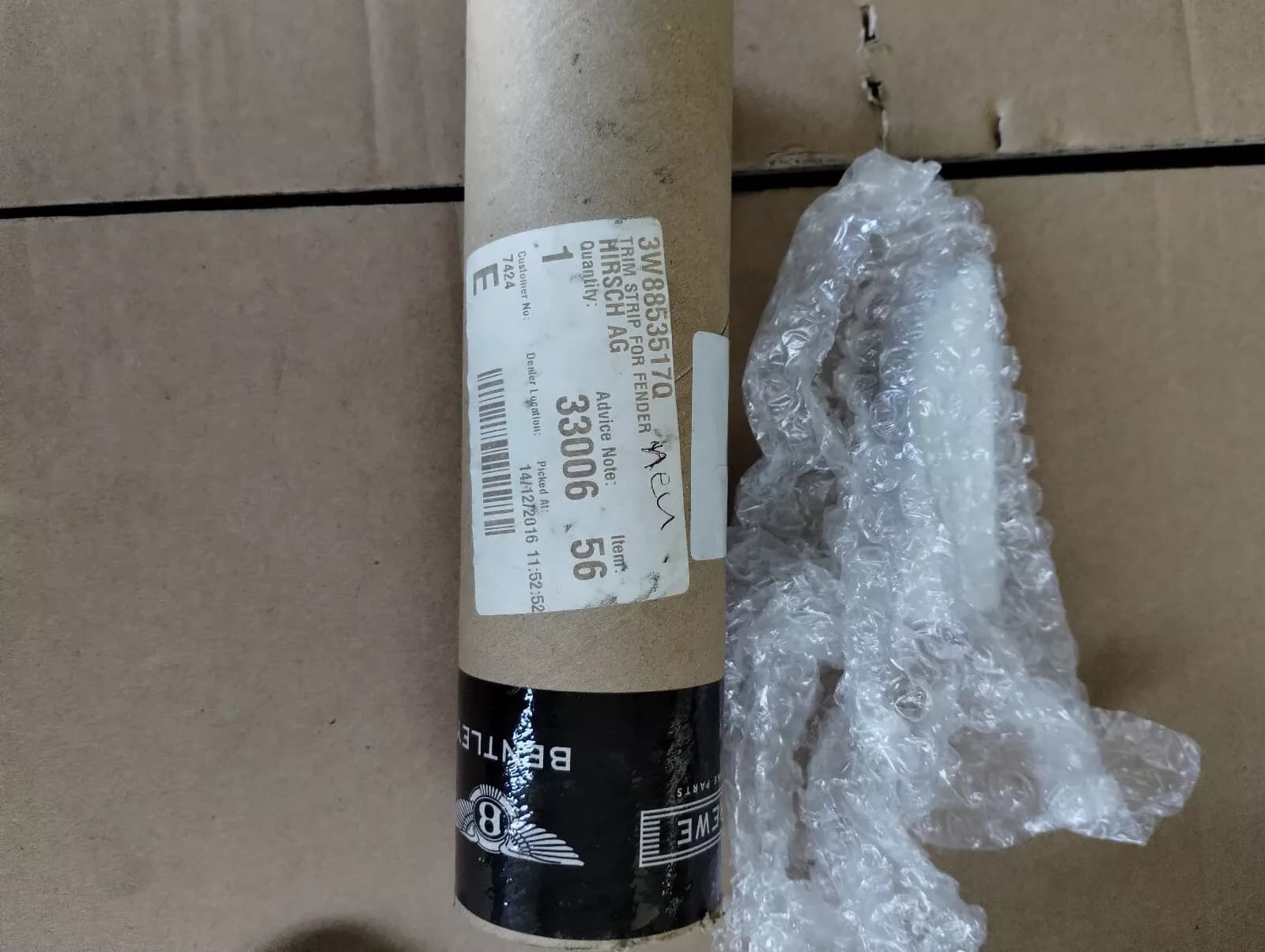 Bentley genuine trim strip fender LI VO No : 3W8853517Q