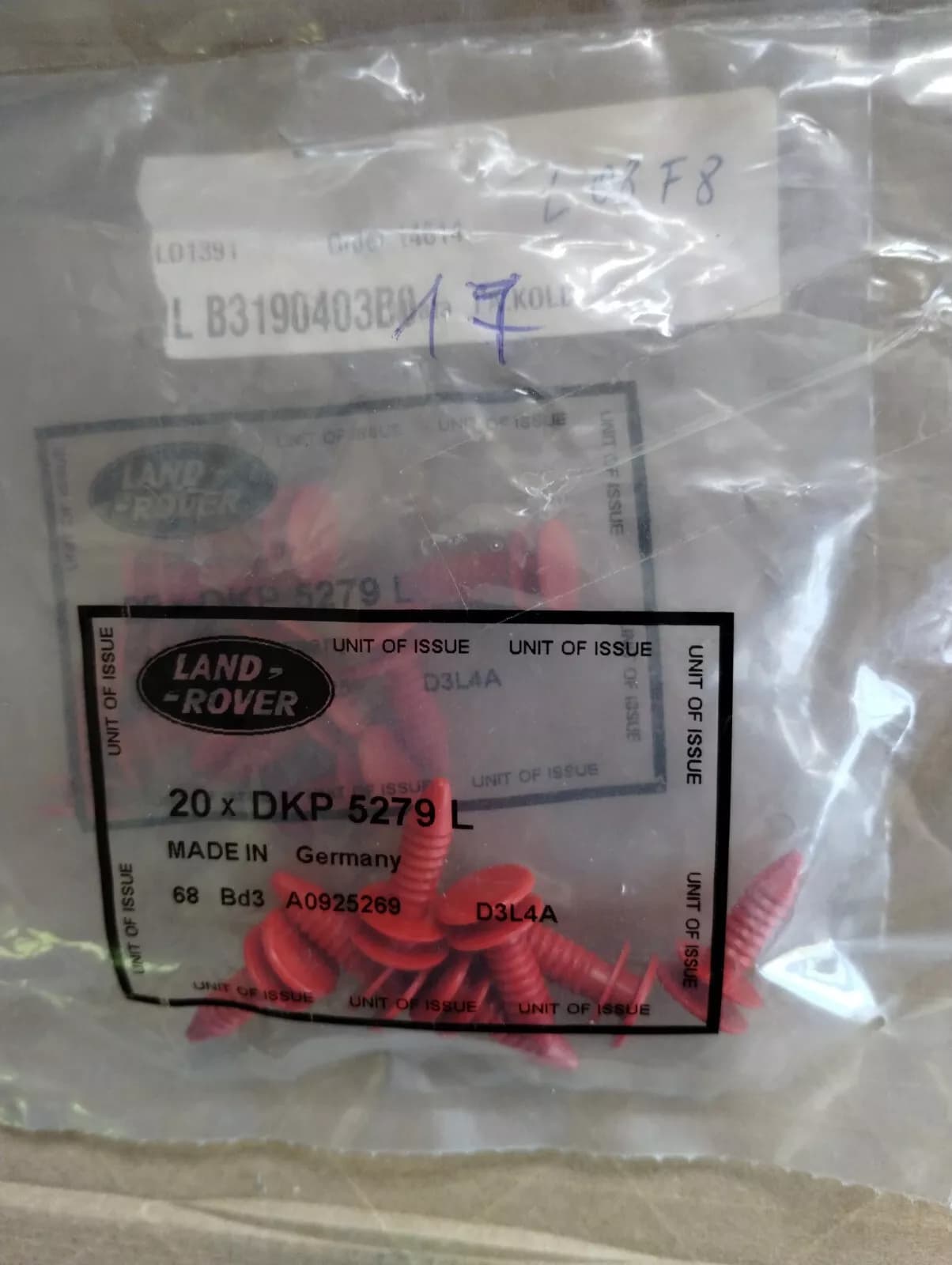 Genuine Jaguar, Land Rover, Clip 17 pcs No: DKP5279L