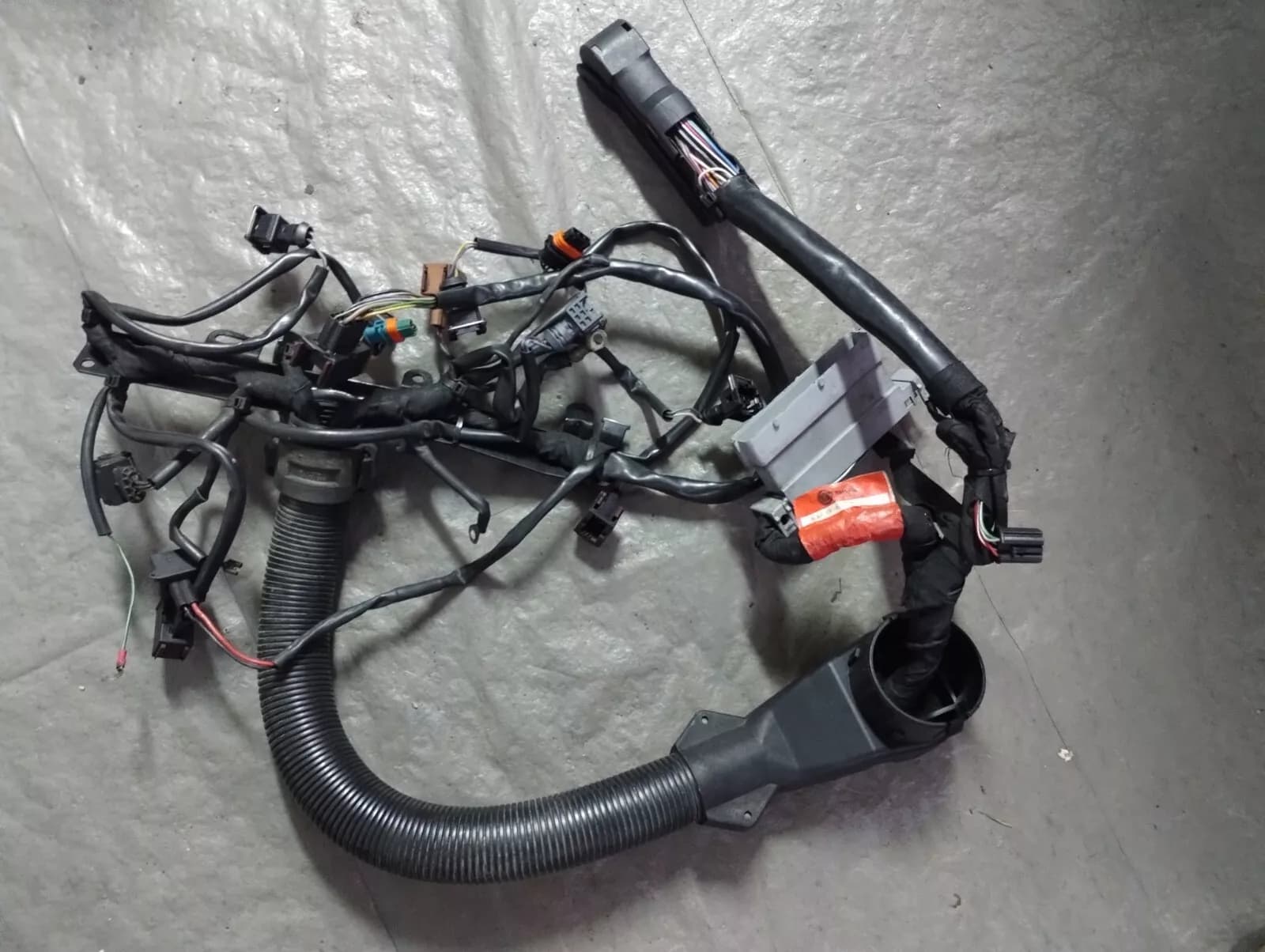 SAAB 9000 engine wiring harness (Harness ) Part no: 4694782