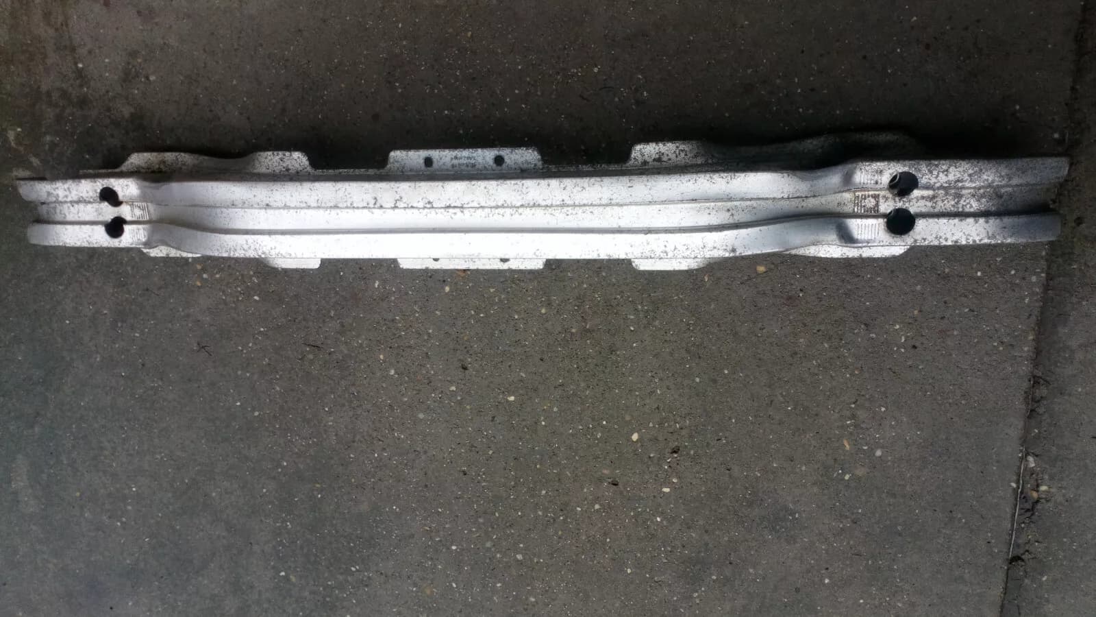 SAAB 9-3 rear bumper rail impact bumper. part no:12786019 year 2003-11