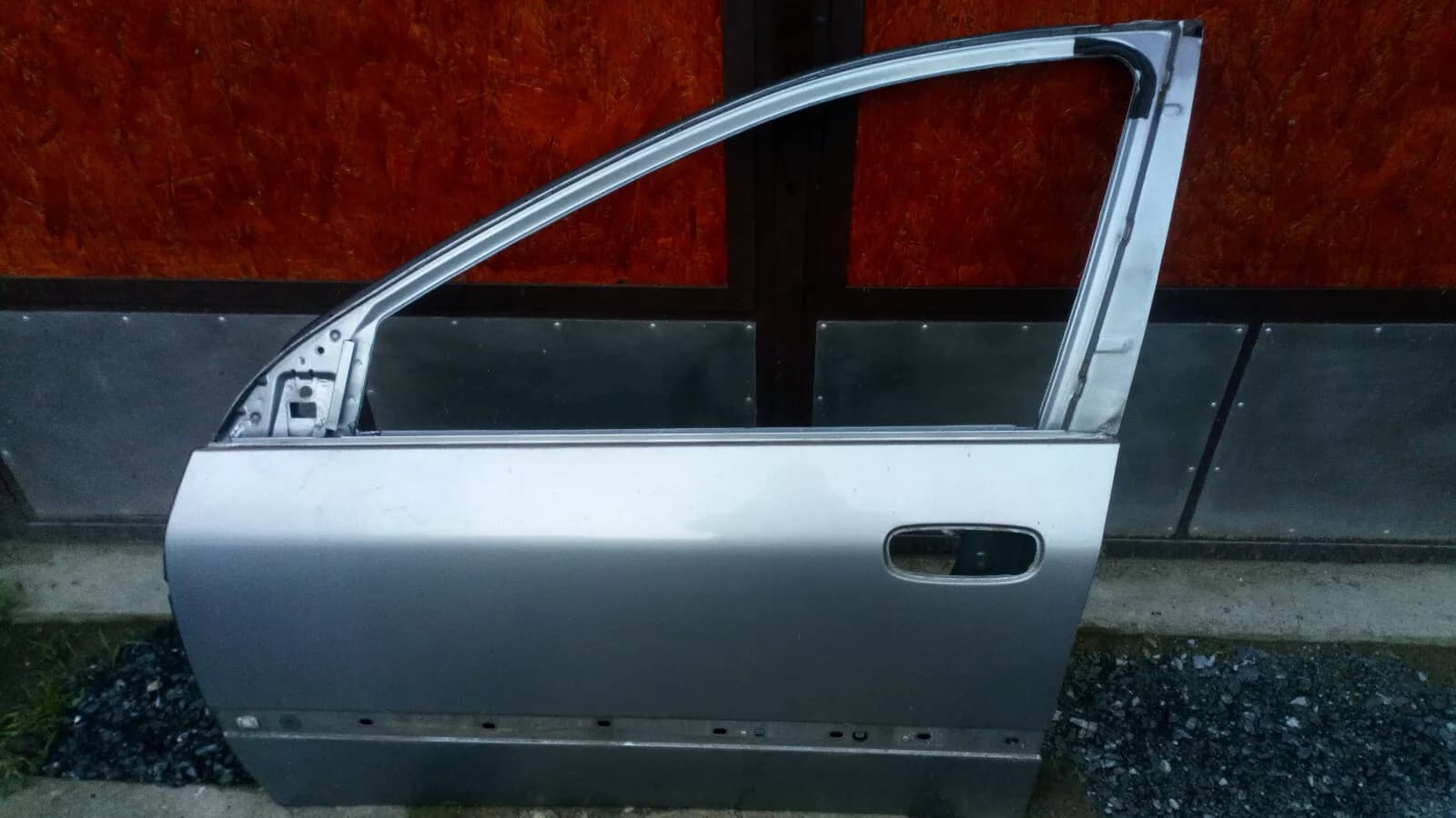 Peugeot 607 door left front smoked silverYear:2006