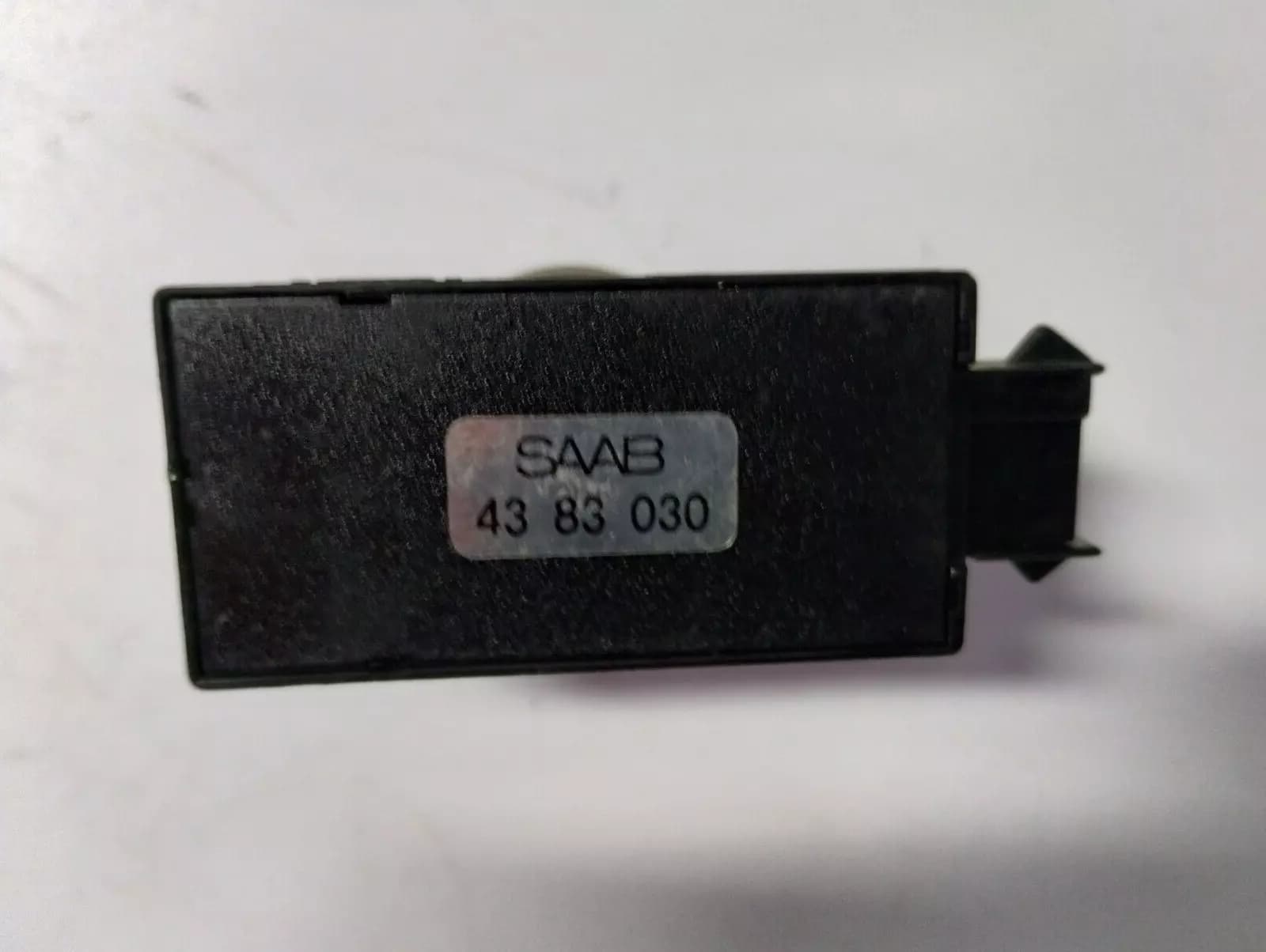 SAAB 9000 Solar Sensor No: 4383030