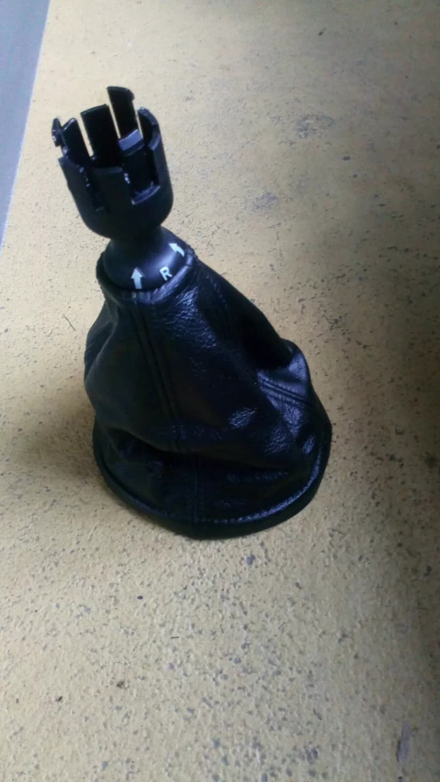 Saab 9000 shift boot leather part no 7598337