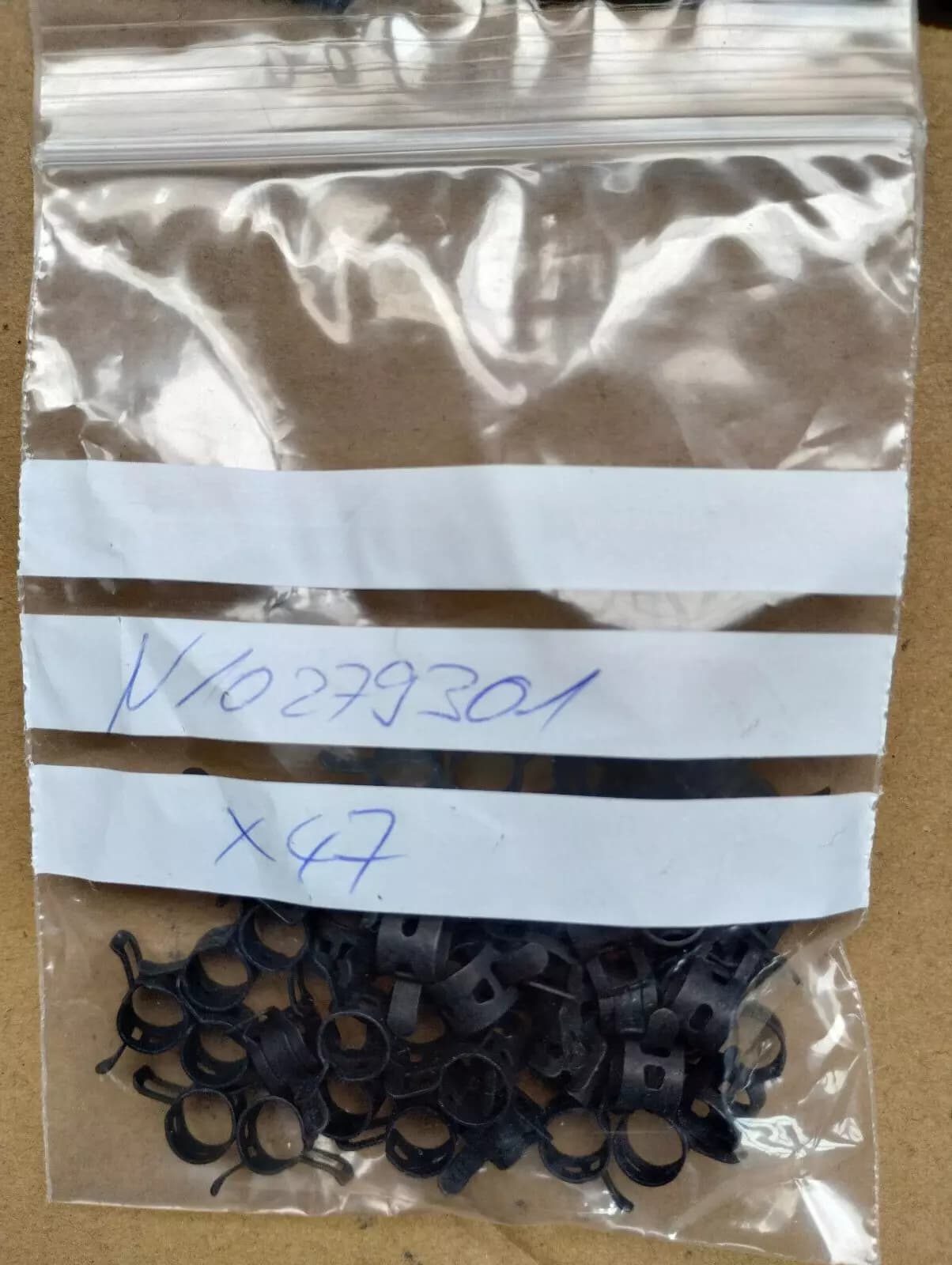 ORIGINAL BENTLEY SPRING BAND CLAMP 47 PCS NR: N10279301